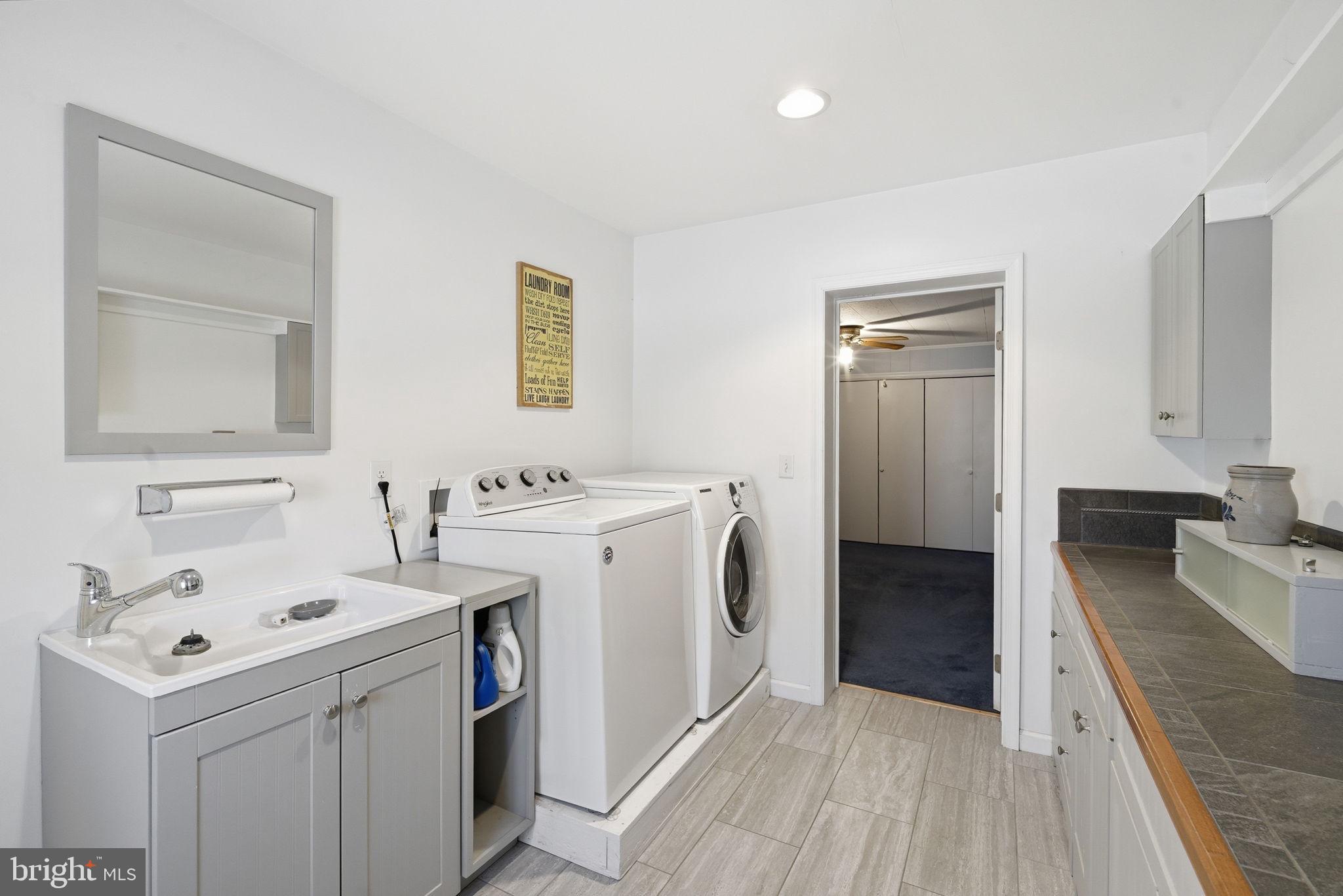 WORTON - Commercial Sale