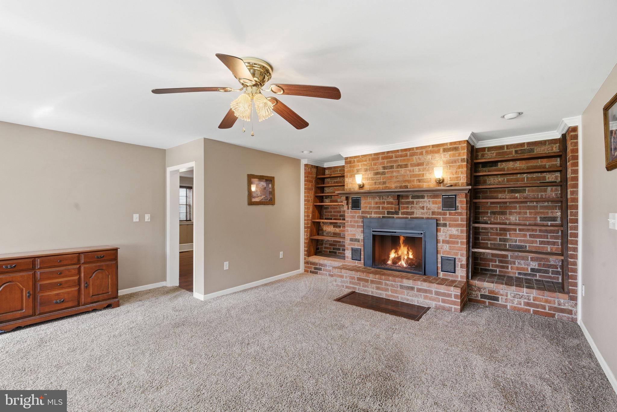 WORTON - Commercial Sale