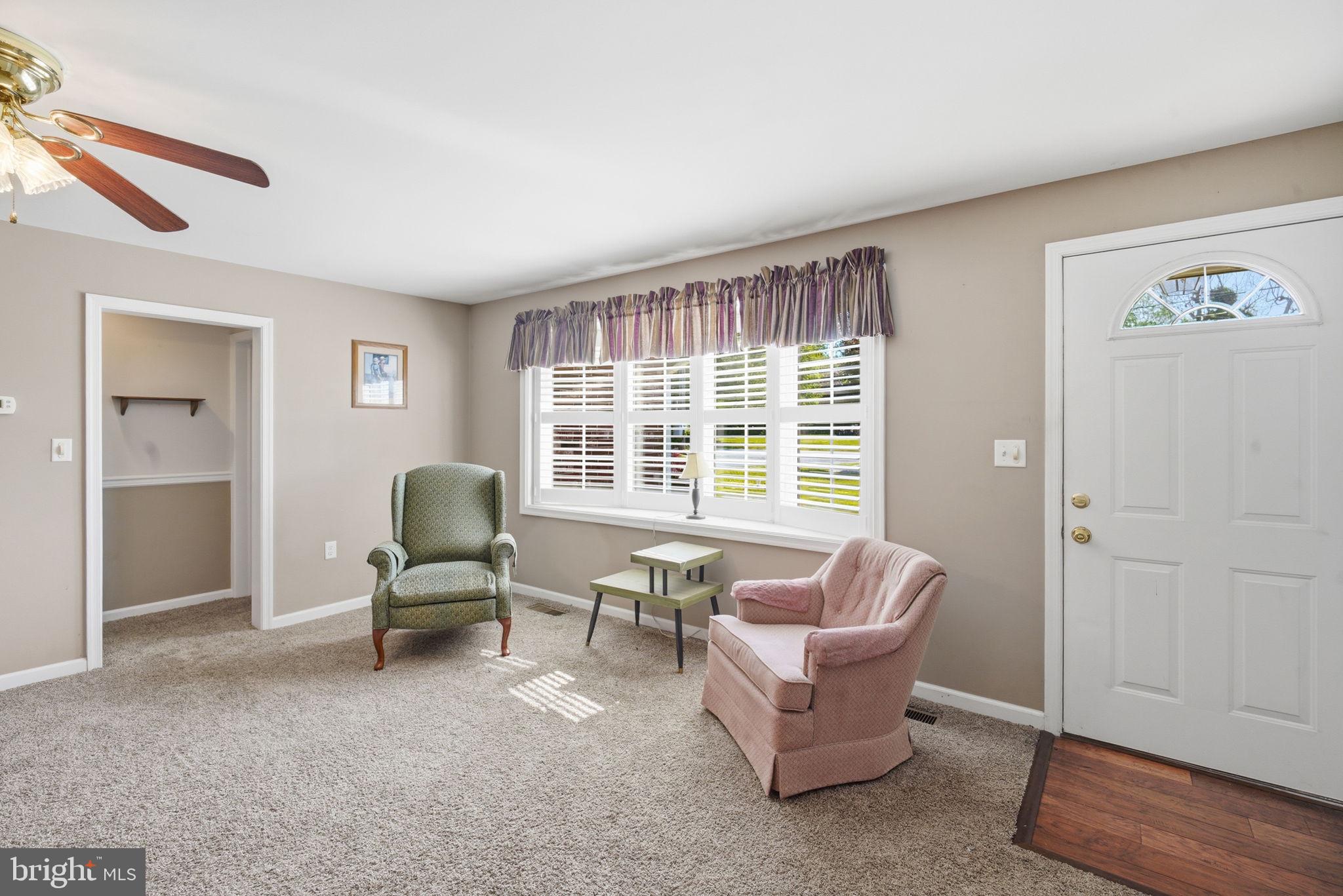 WORTON - Commercial Sale
