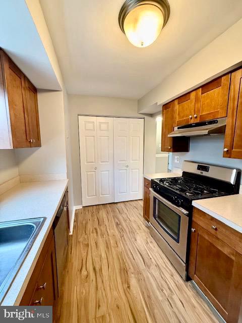 EXTON STATION - Residential Lease