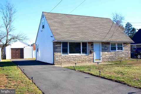 Homes For Sale - 22 Farrell Avenue<br/> TRENTON, NJ 08618