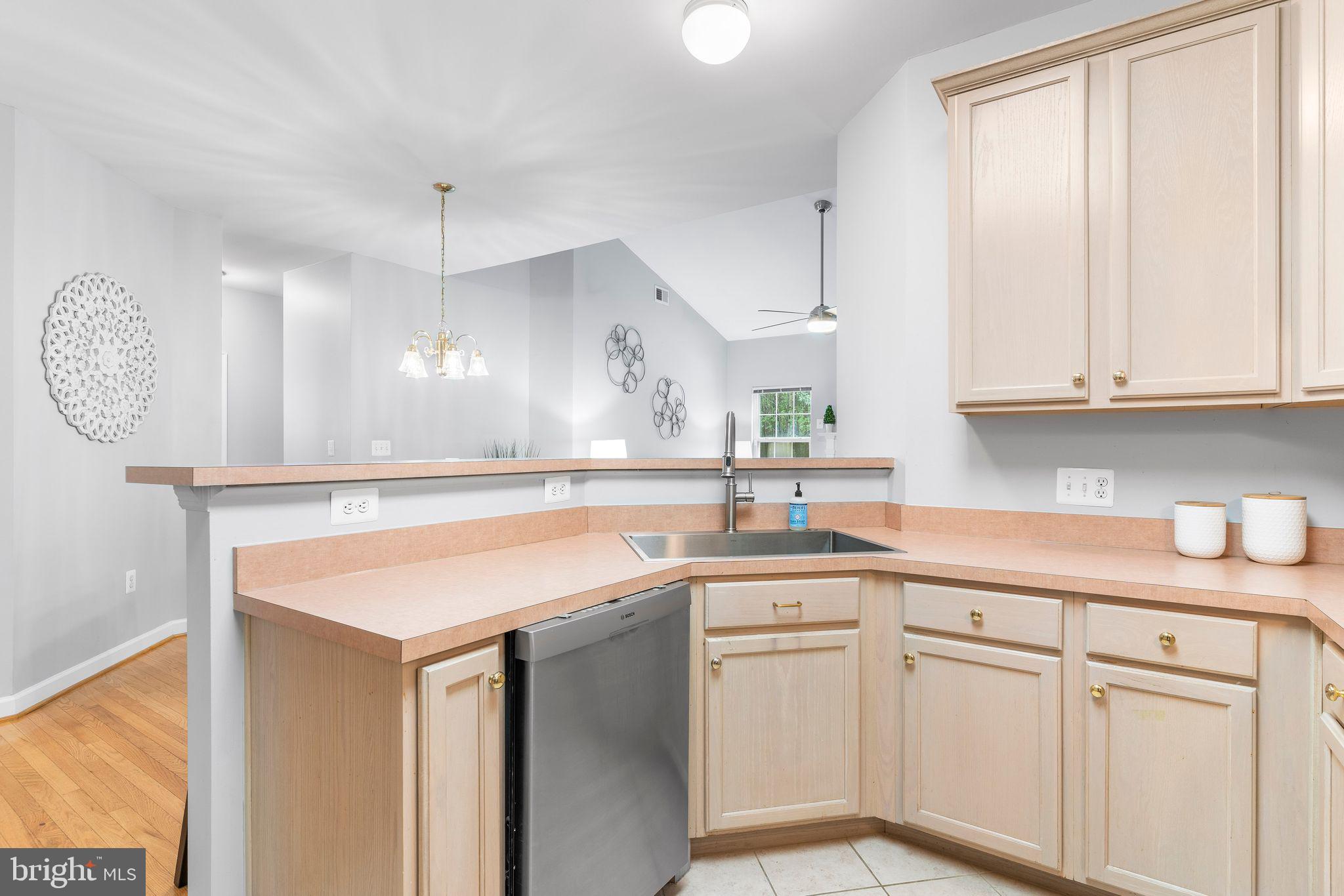 KEDGES STRAIT - Residential