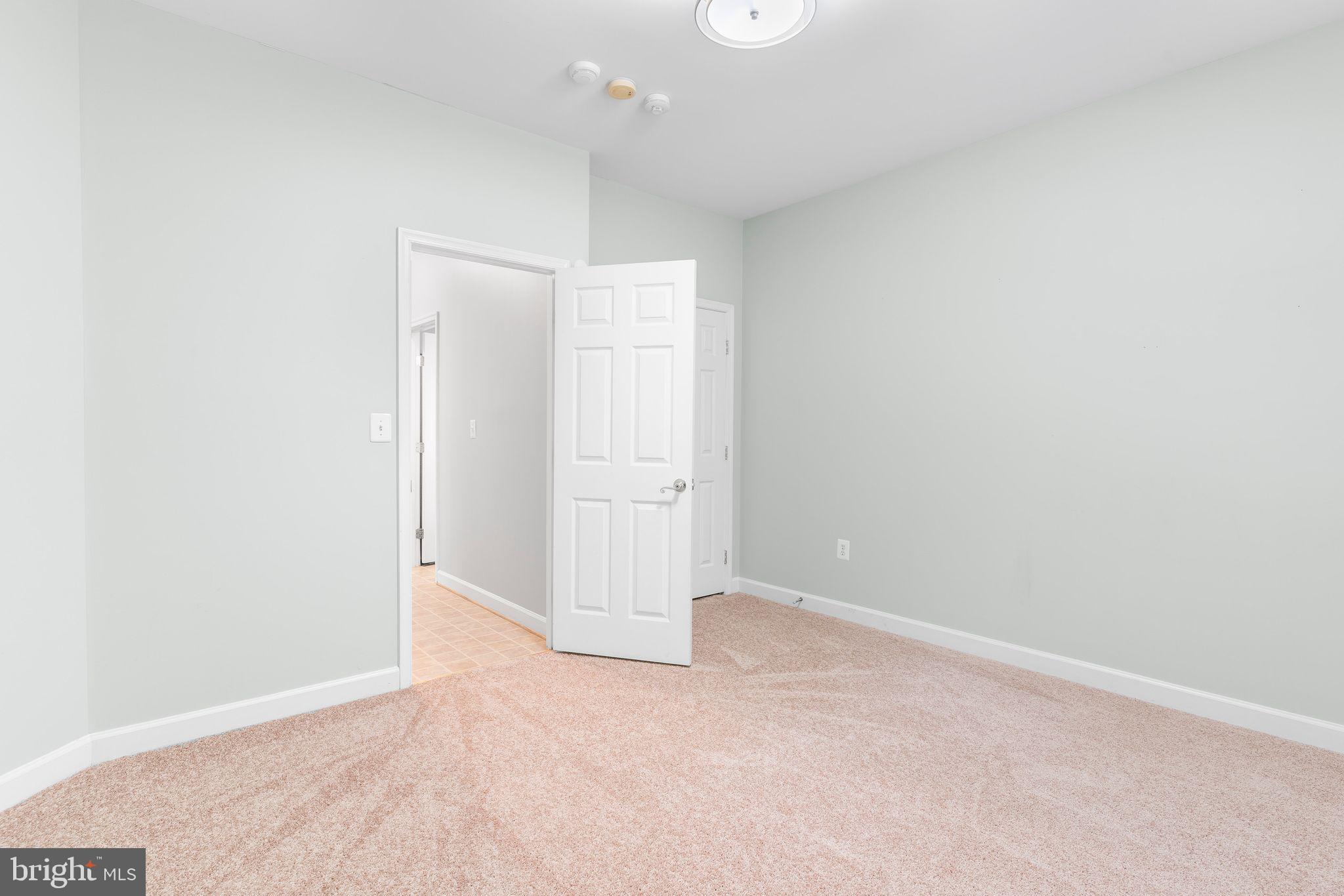 KEDGES STRAIT - Residential