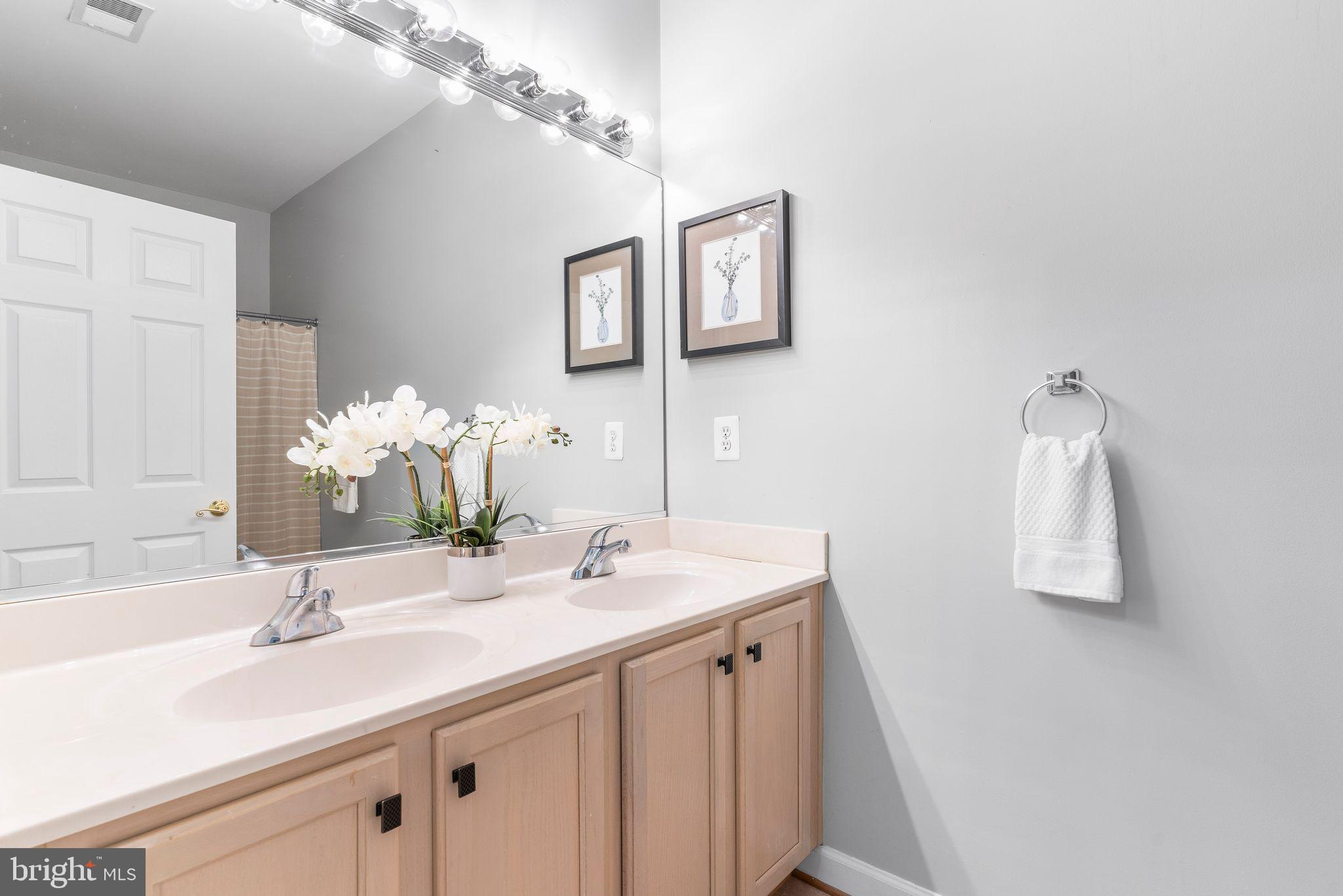 KEDGES STRAIT - Residential