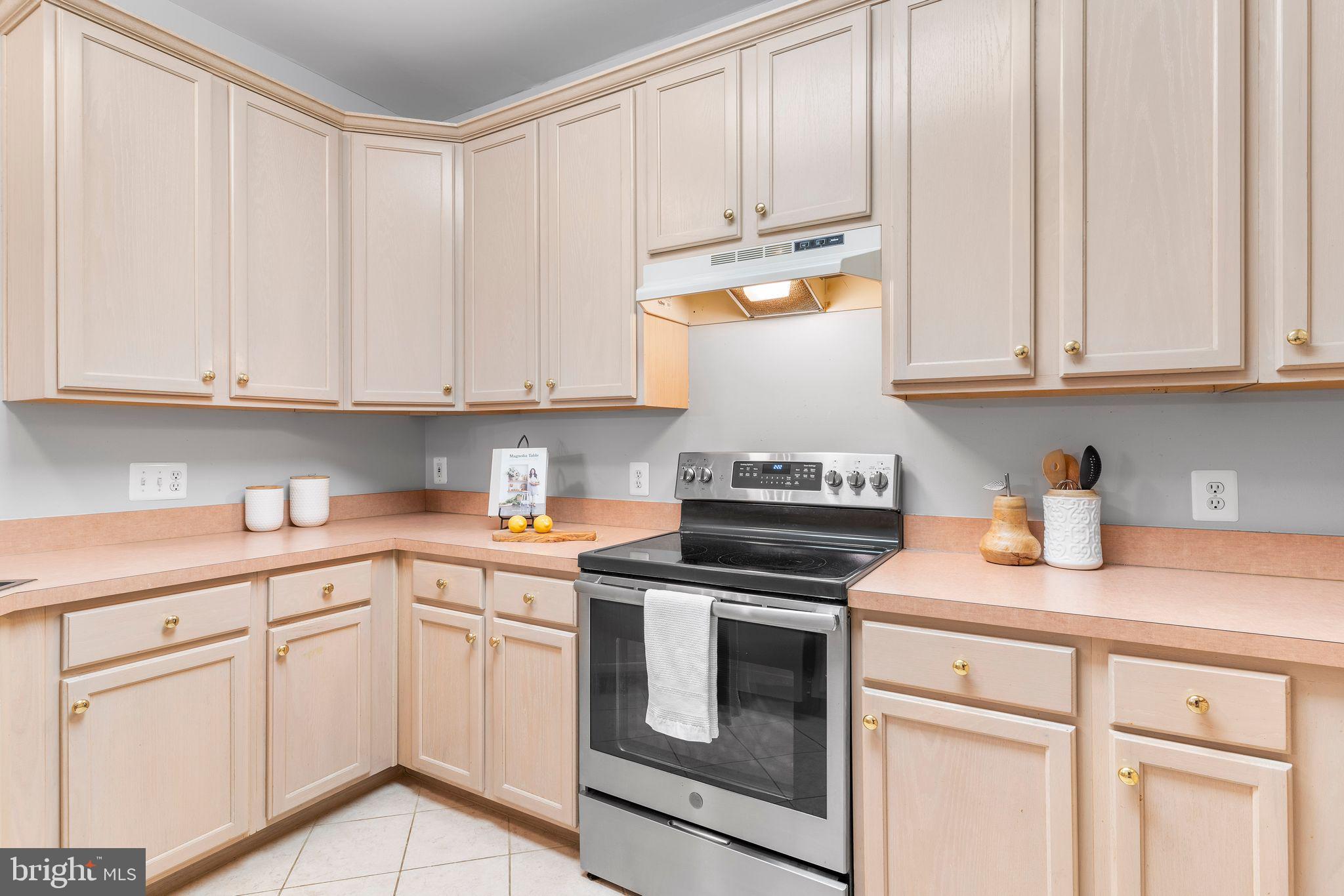 KEDGES STRAIT - Residential