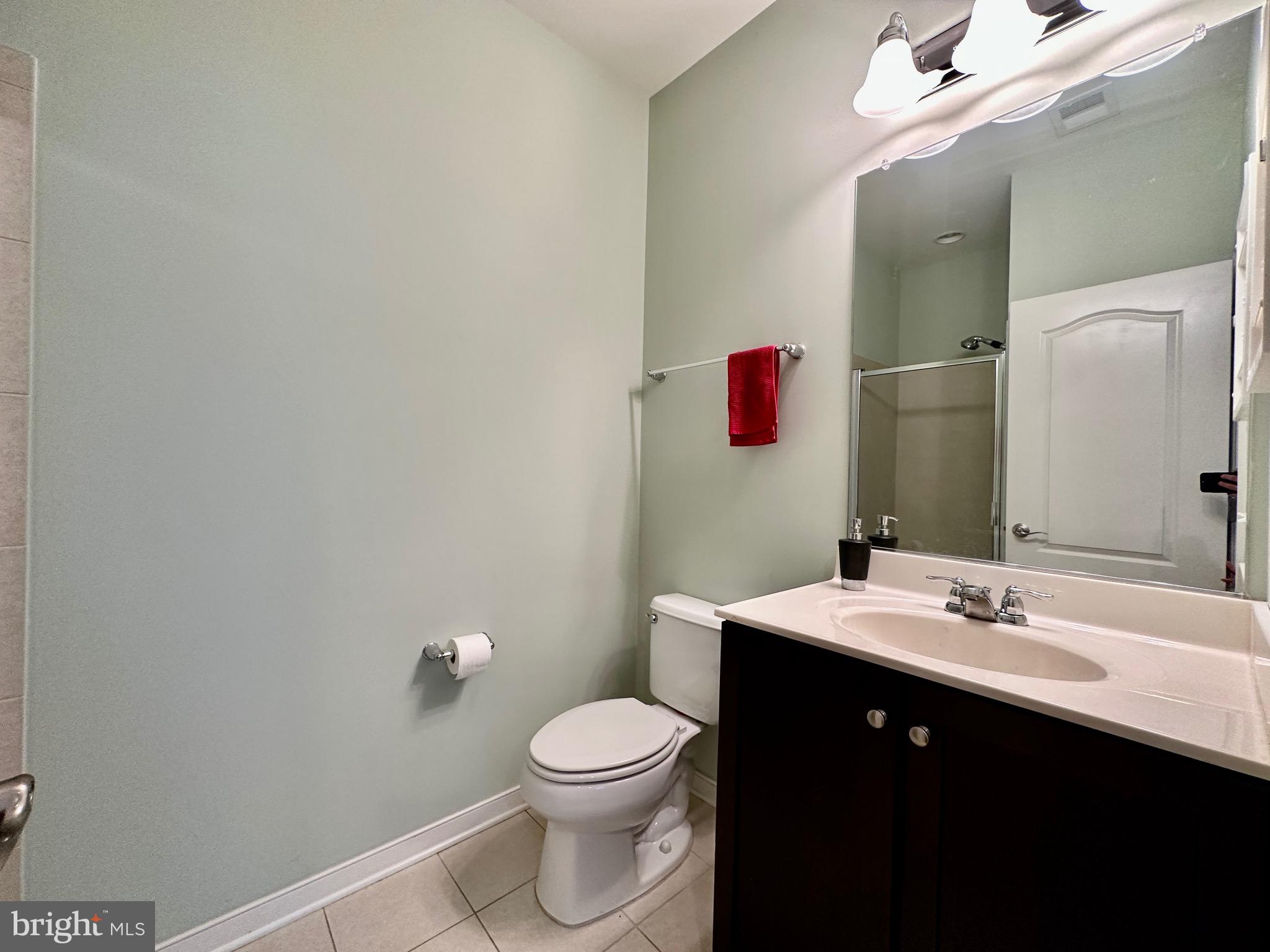 HUNTINGTON MEWS - Residential Lease