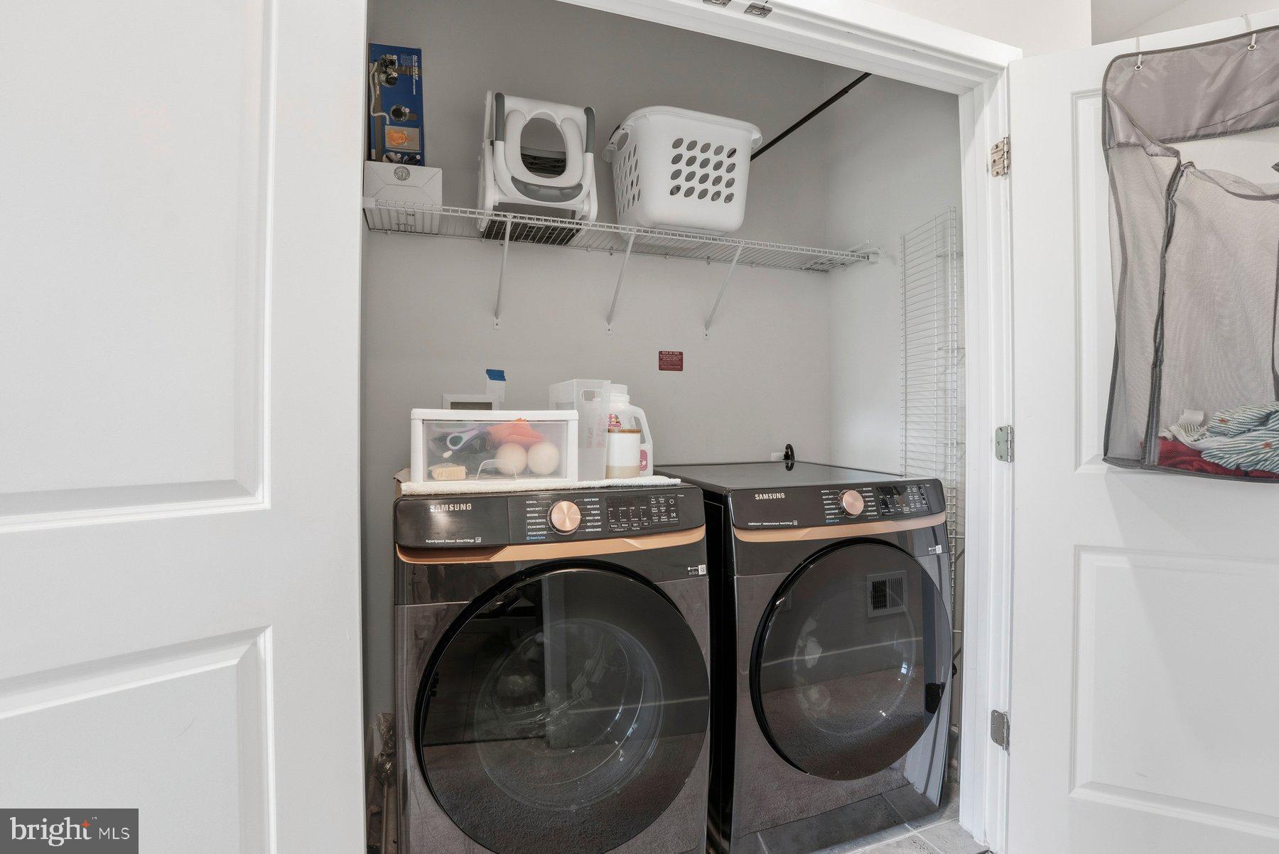 MEDFIELD - Residential