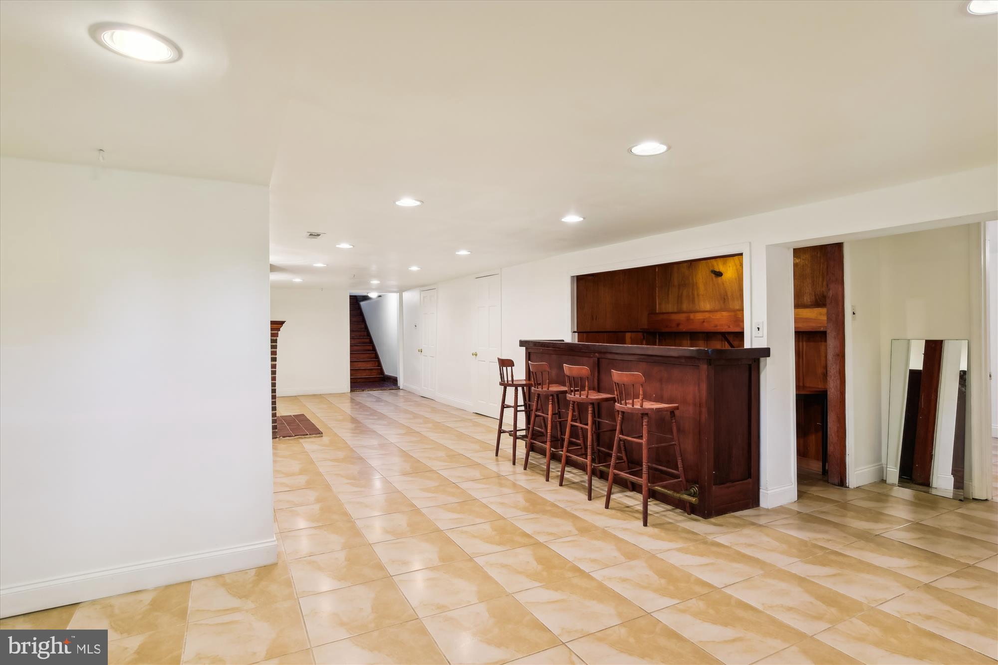 OAKRIDGE - Residential