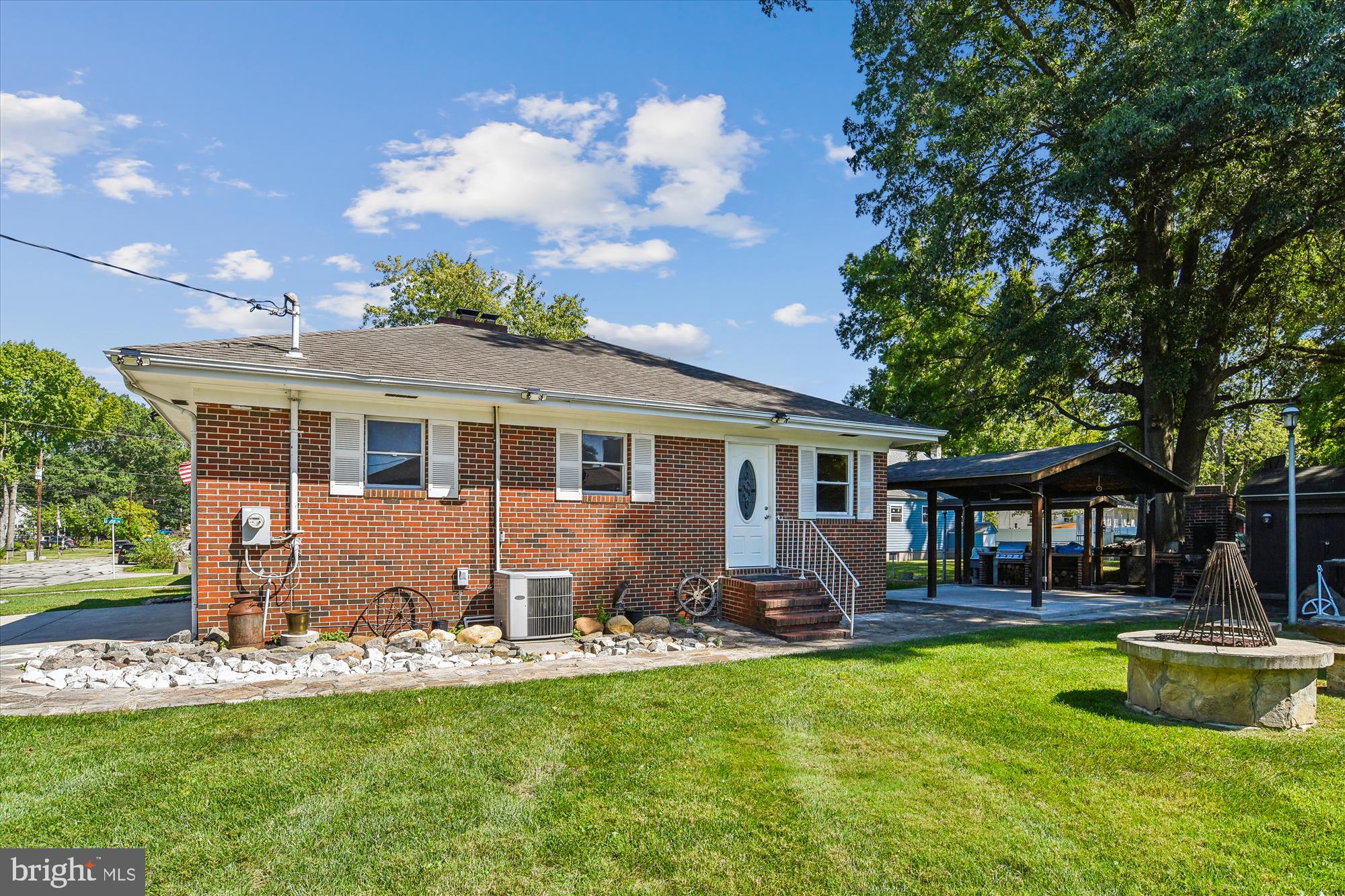 OAKRIDGE - Residential