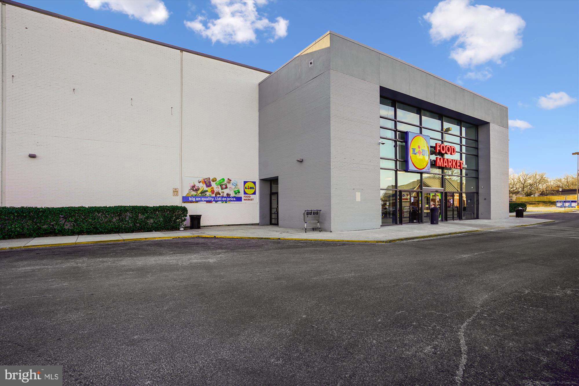 OAKRIDGE - Residential