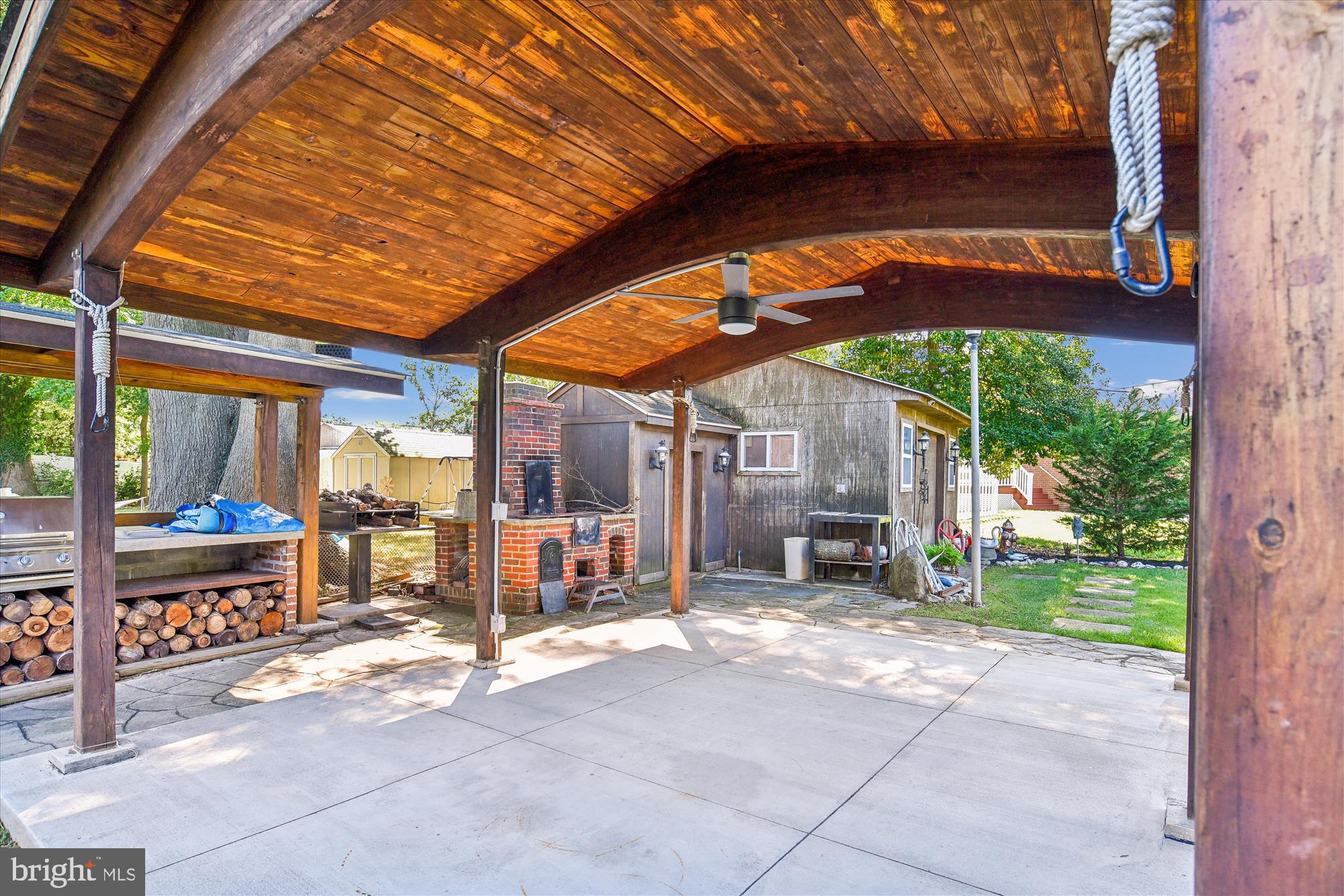 OAKRIDGE - Residential