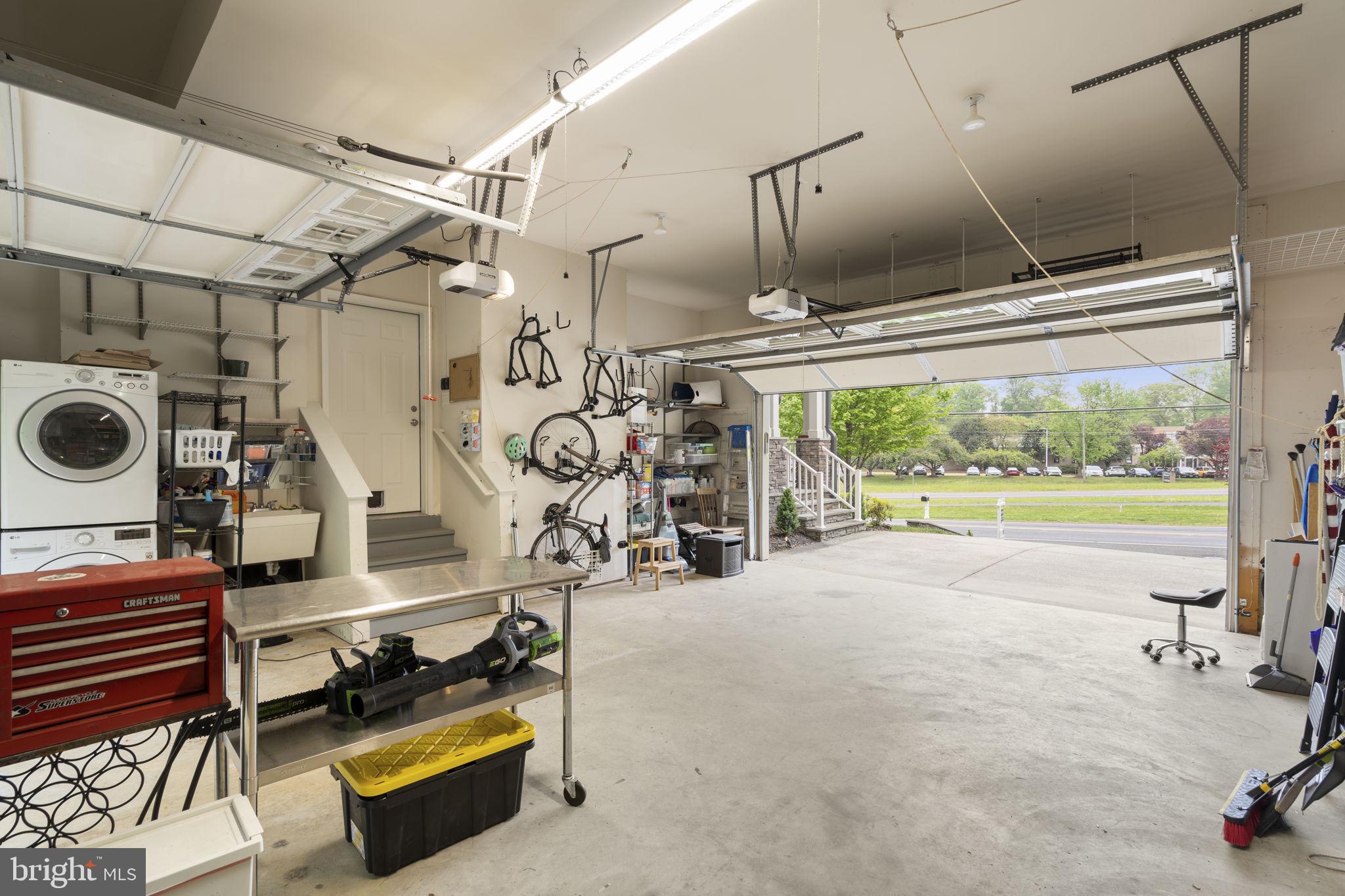 DUNN LORING - Residential