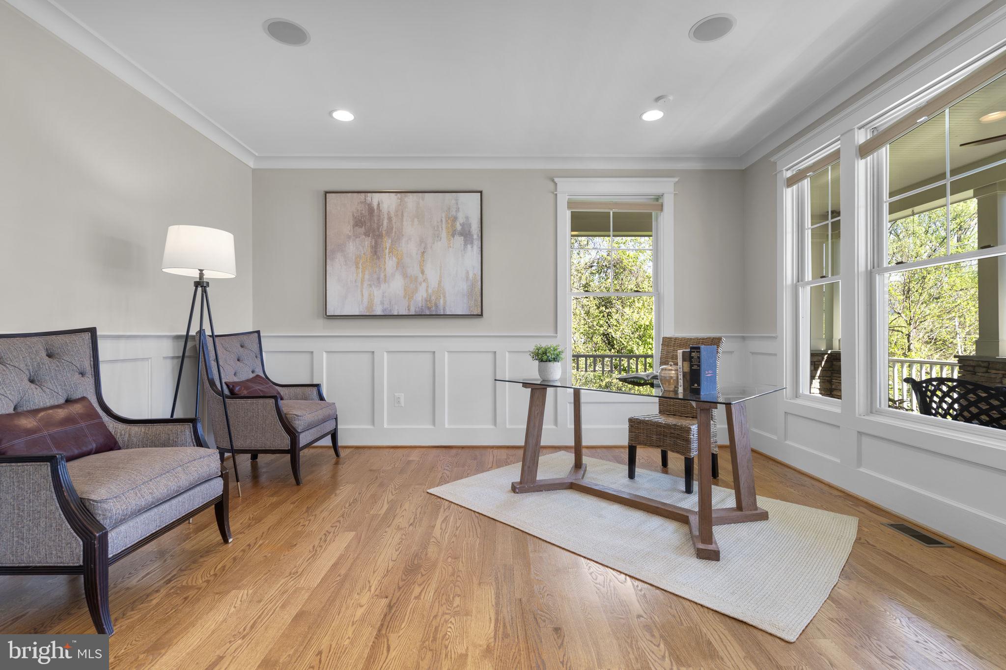 DUNN LORING - Residential