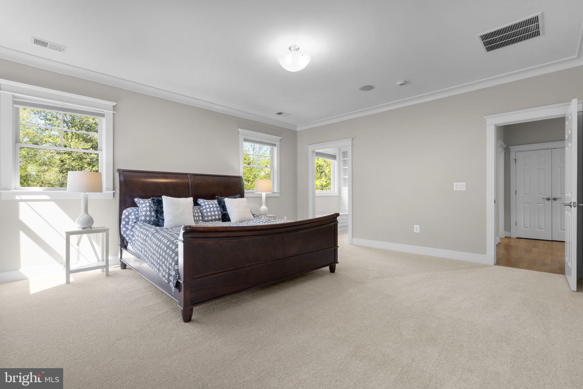 DUNN LORING - Residential