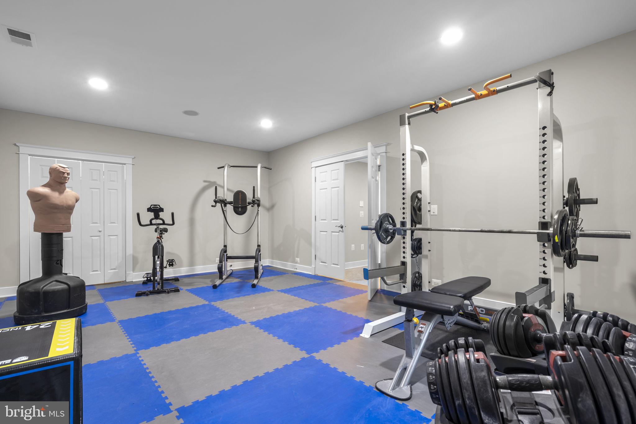 DUNN LORING - Residential