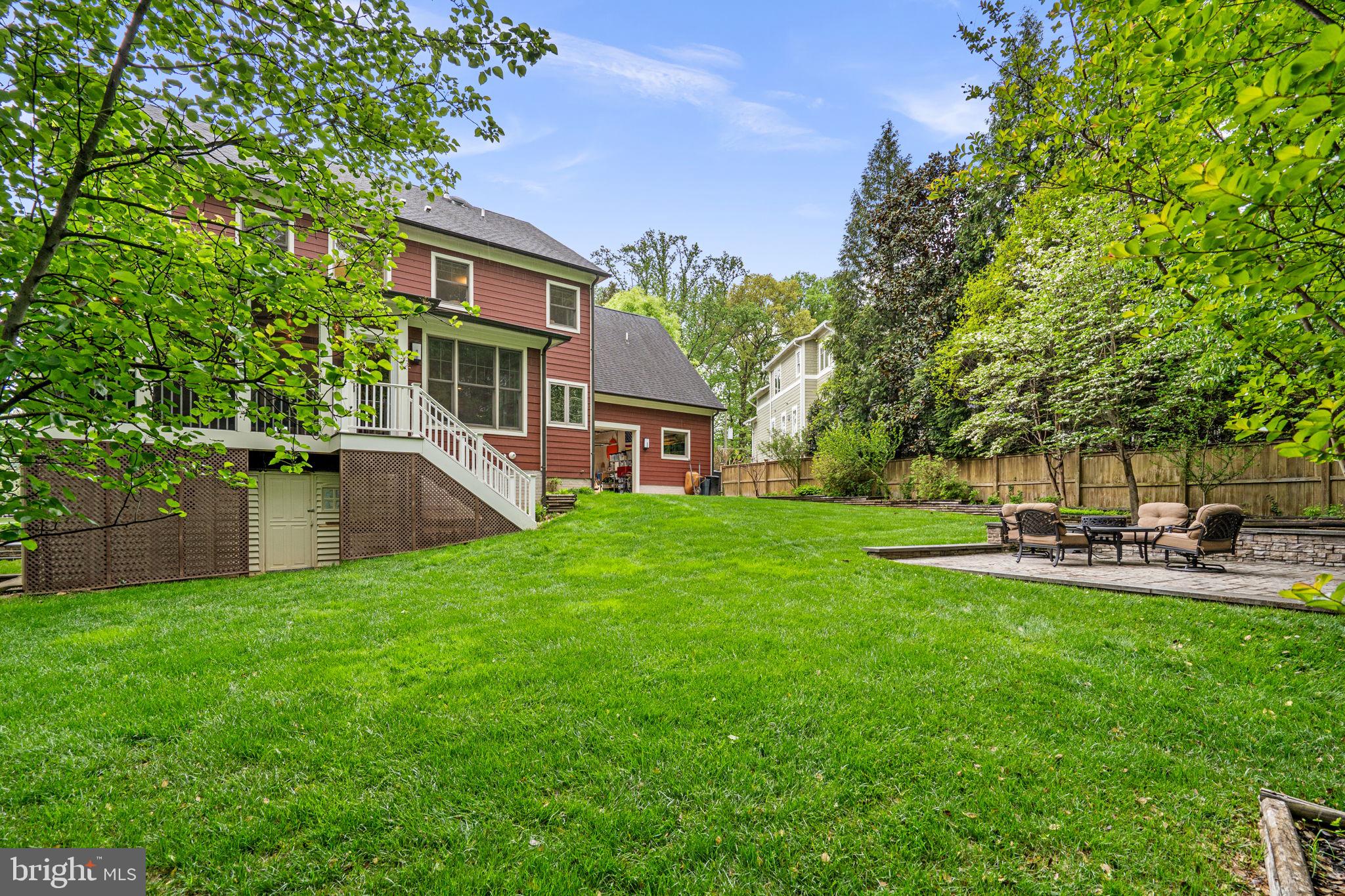 DUNN LORING - Residential