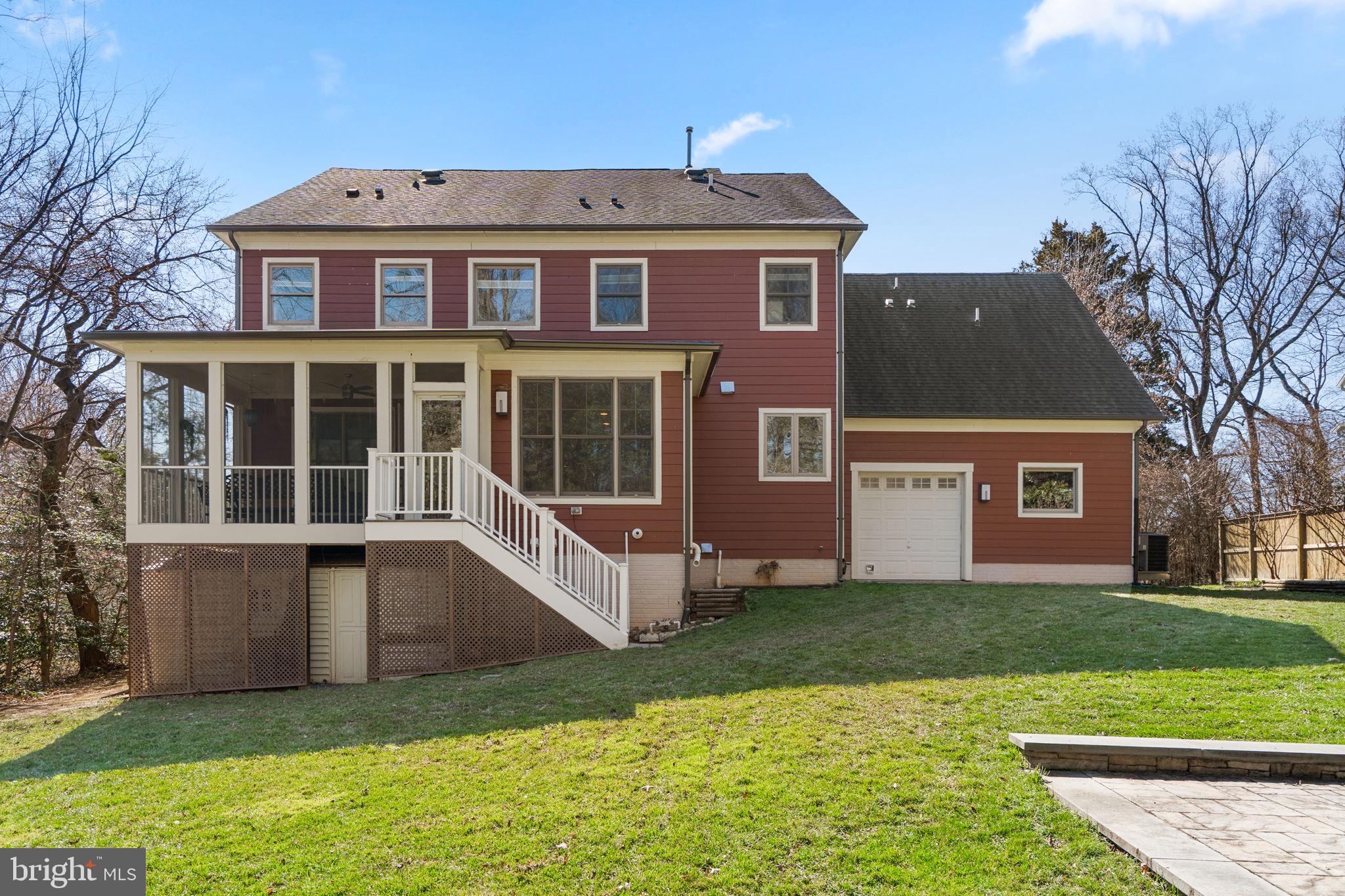 DUNN LORING - Residential