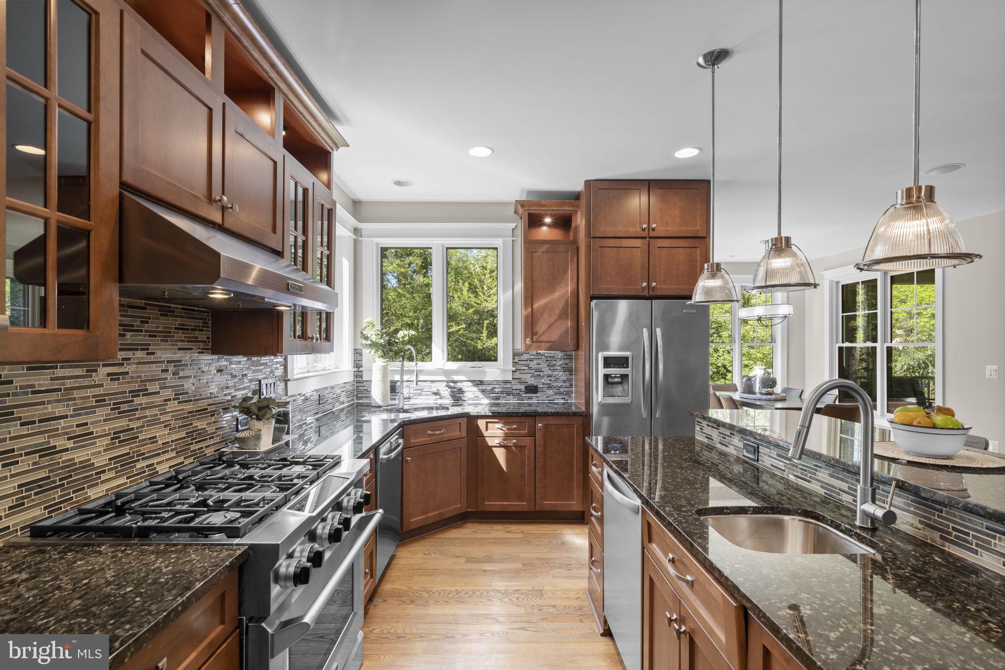 DUNN LORING - Residential