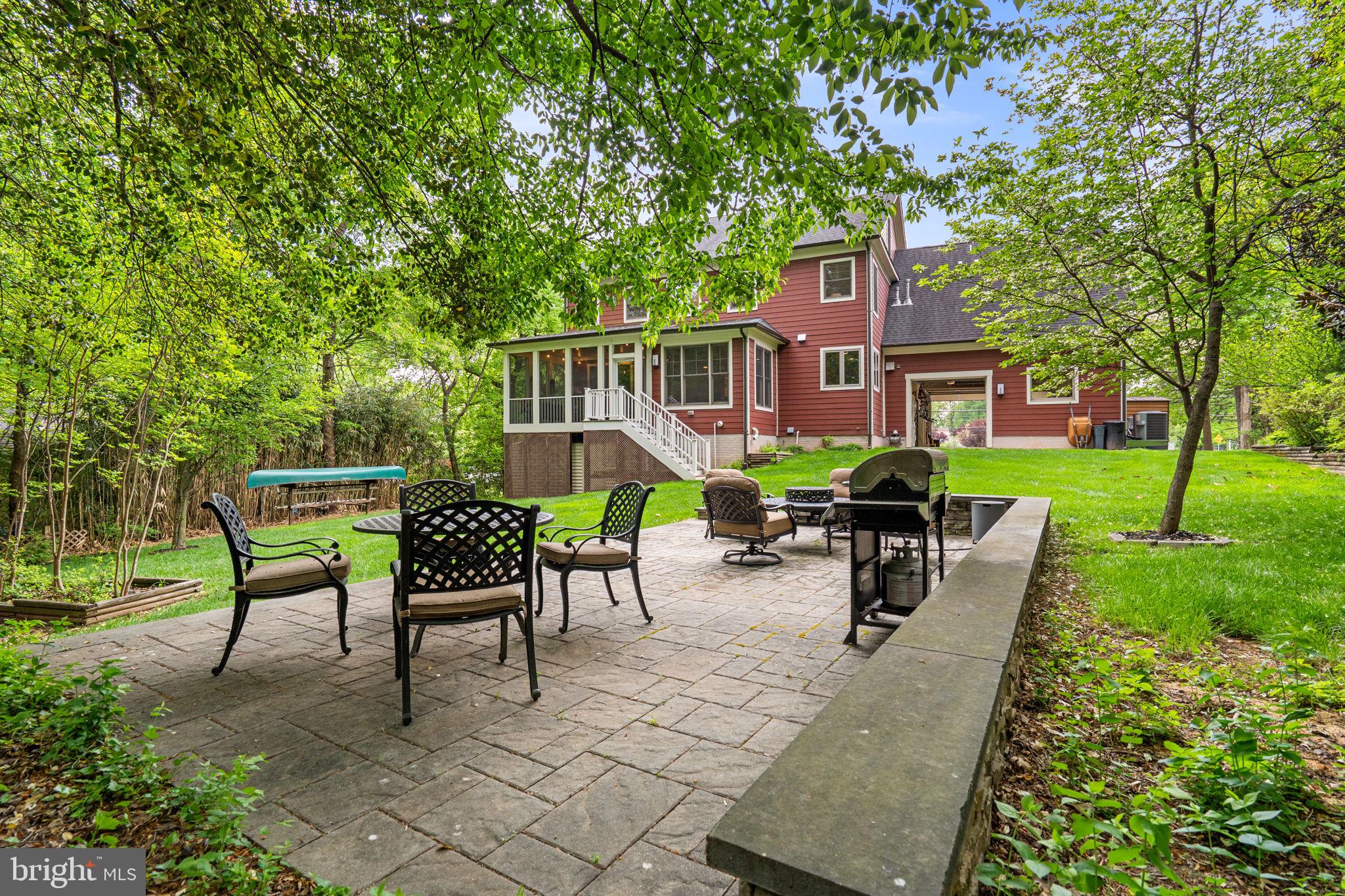 DUNN LORING - Residential