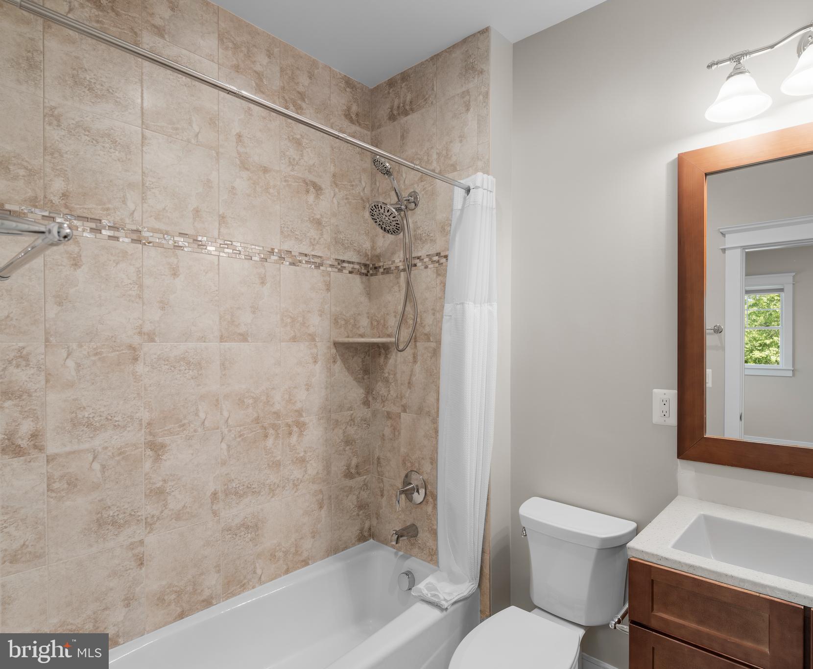 DUNN LORING - Residential