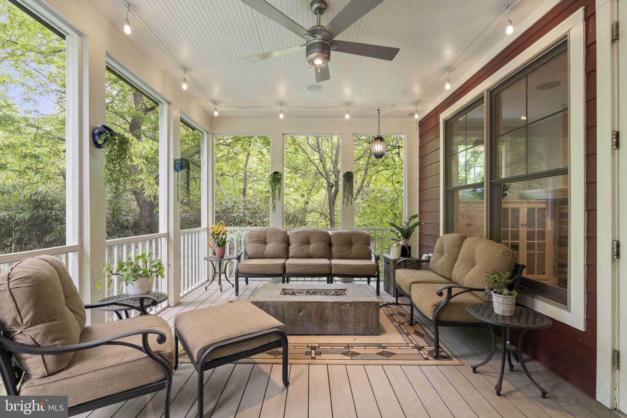 DUNN LORING - Residential