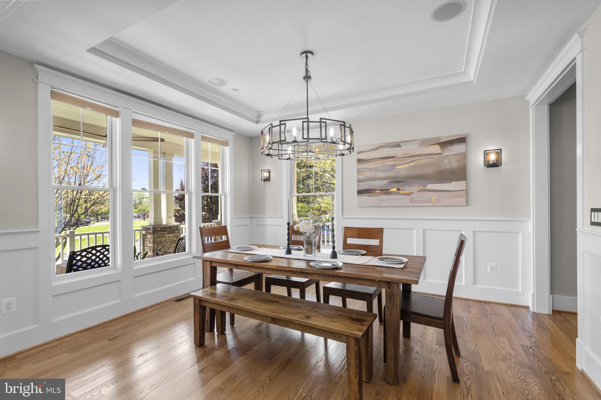 DUNN LORING - Residential