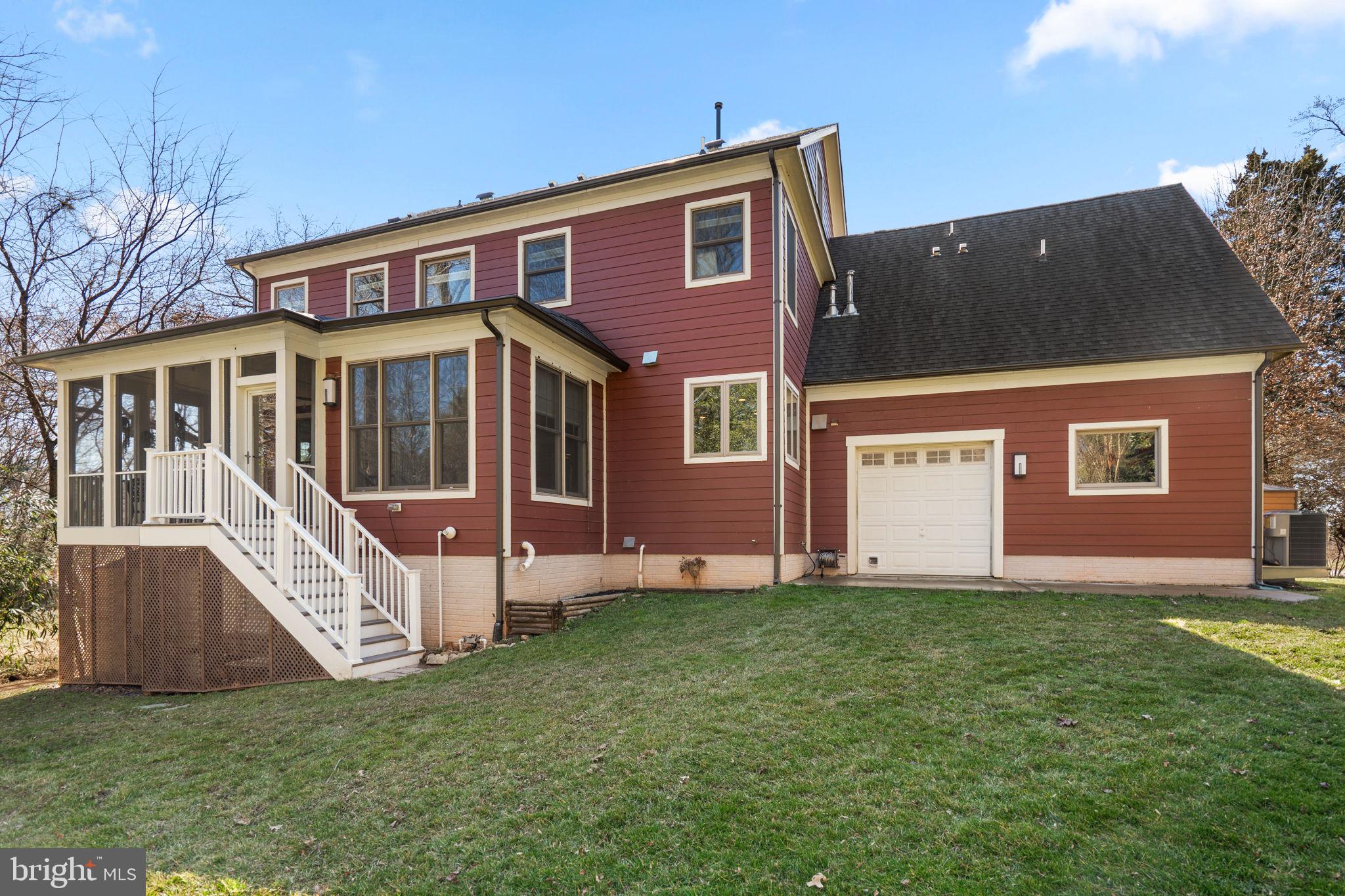 DUNN LORING - Residential