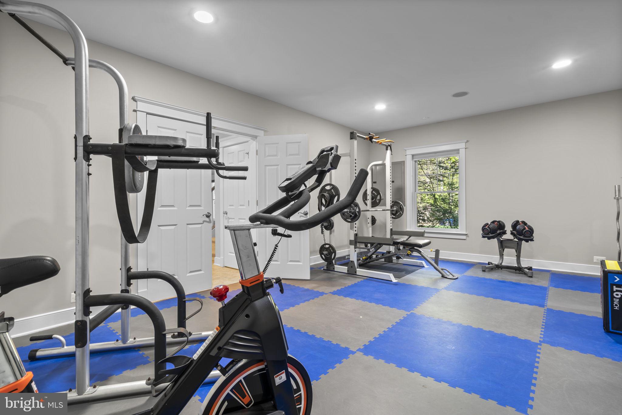 DUNN LORING - Residential