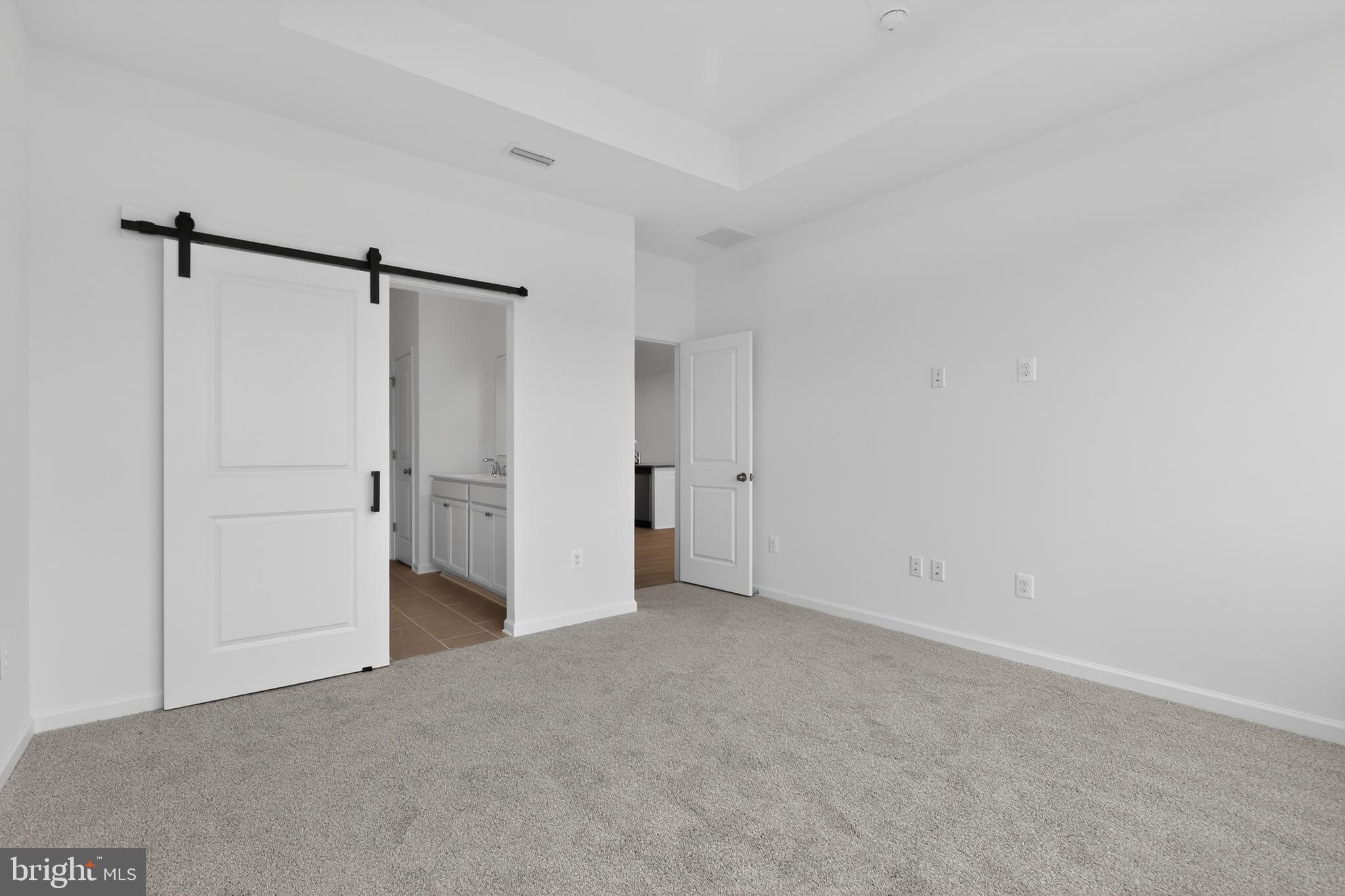 ADMIRAL'S LANDING - Residential