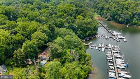Photo of 500 Sara Drive, ANNAPOLIS, MD 21401 (MLS # MDAA2142906)
