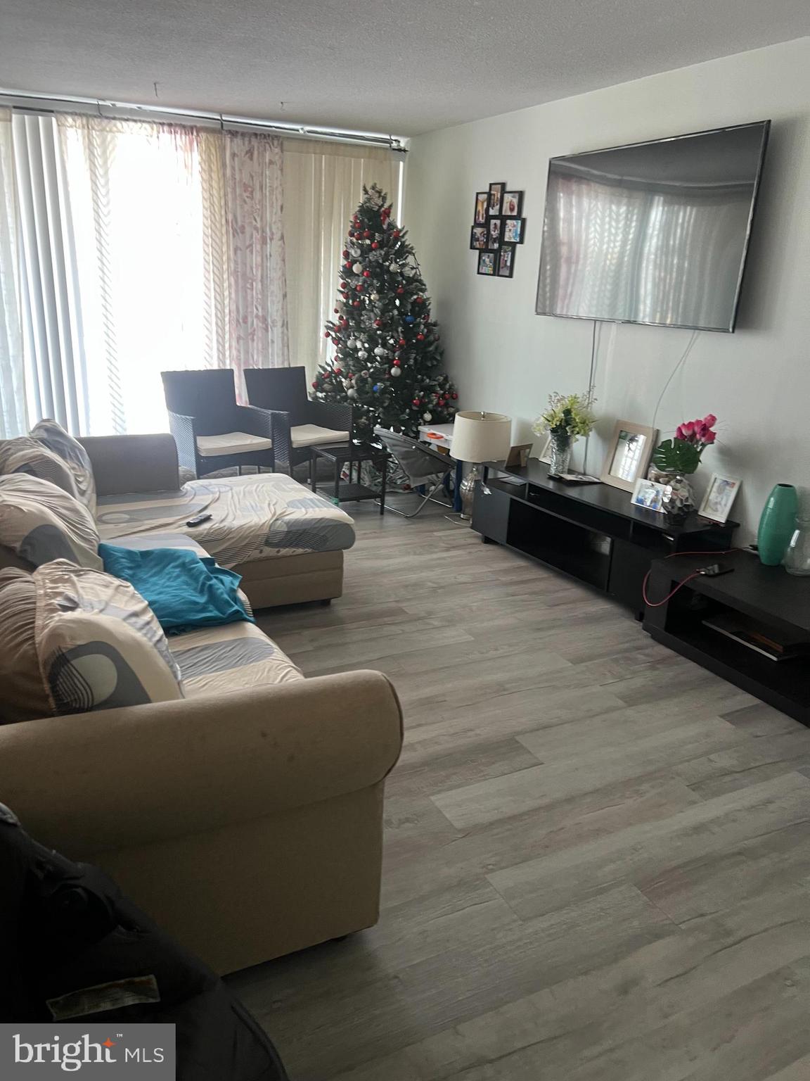 PRESIDENTIAL - Residential