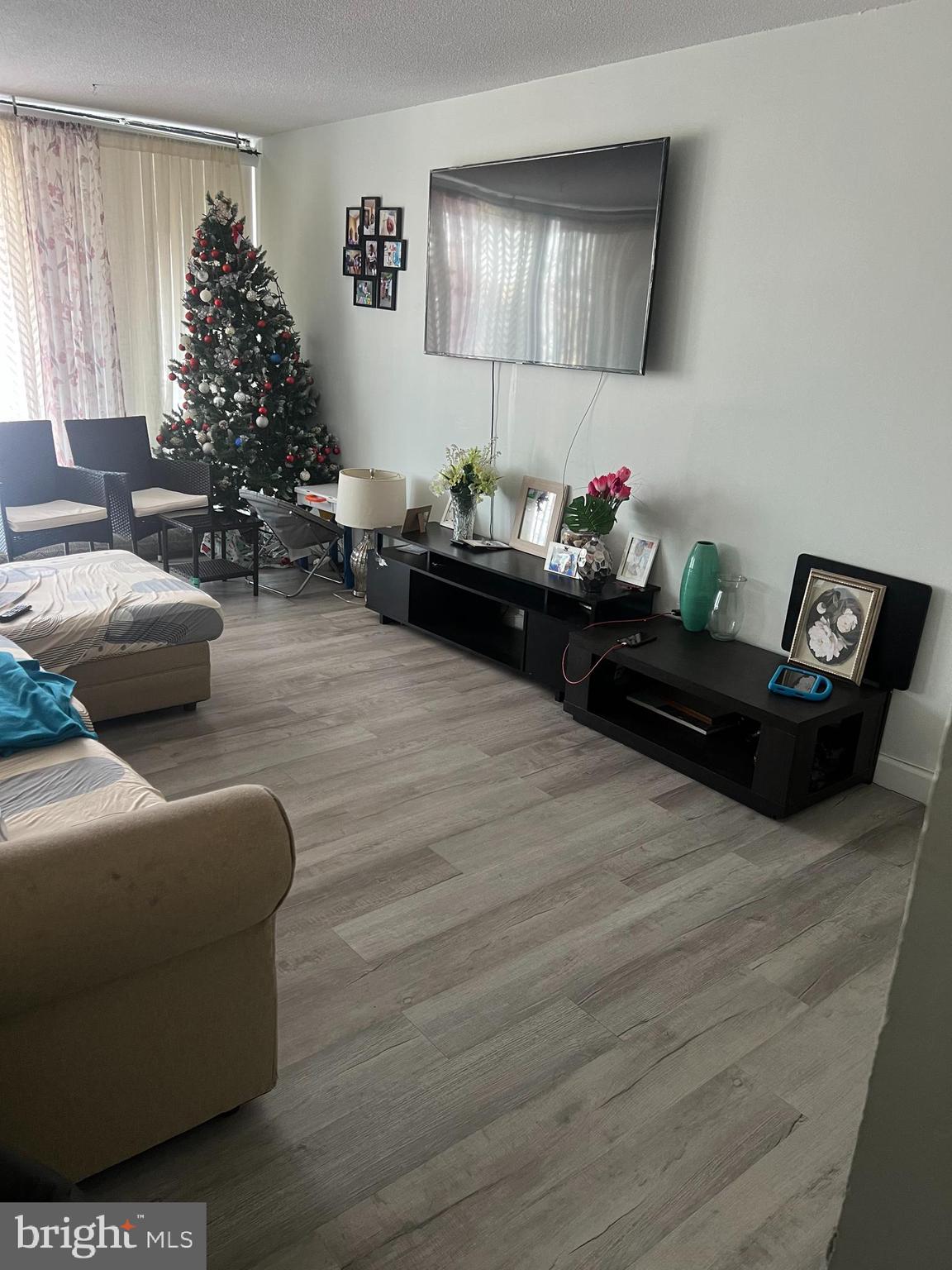 PRESIDENTIAL - Residential