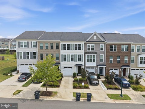 Photo of 439 Foxglove Way #103, STAFFORD, VA 22554 (MLS # VAST2053378)