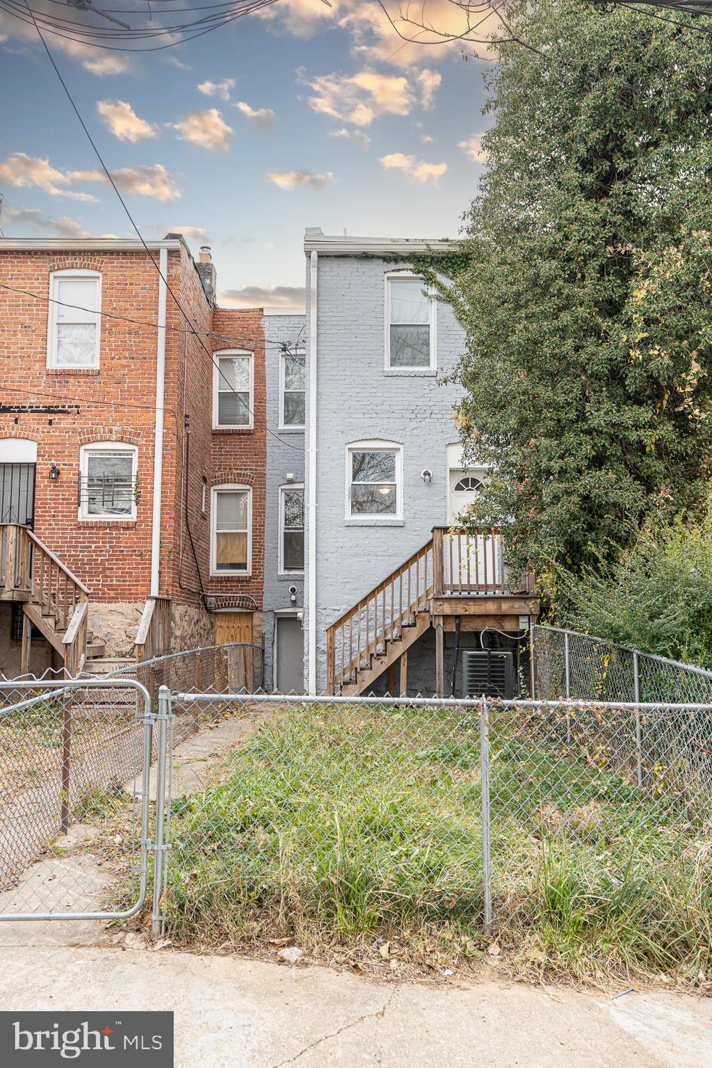 COLDSTREAM HOMESTEAD MONTEBELLO HISTORIC DISTRICT - Residential