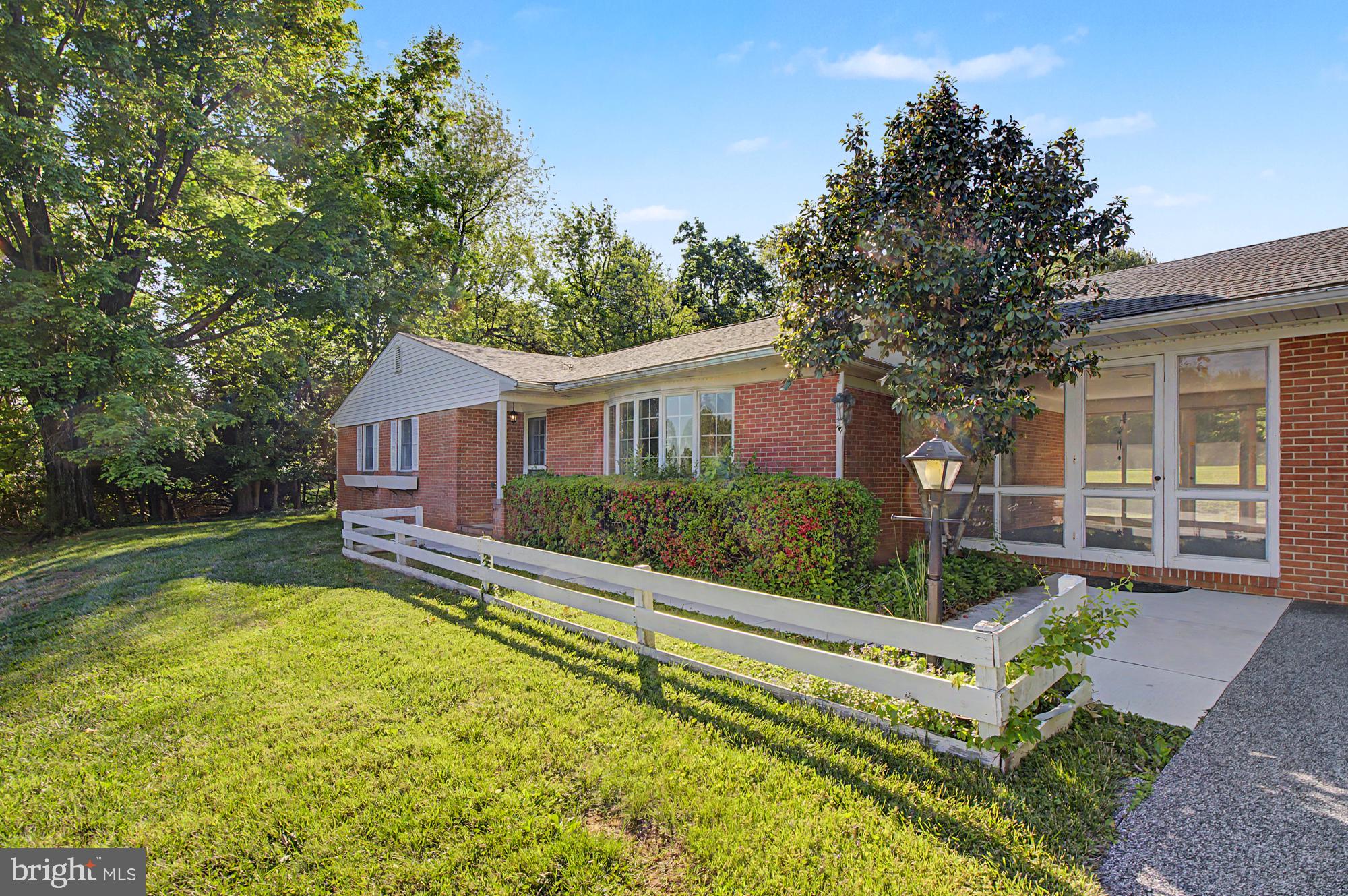 CARROLL MANOR - Residential