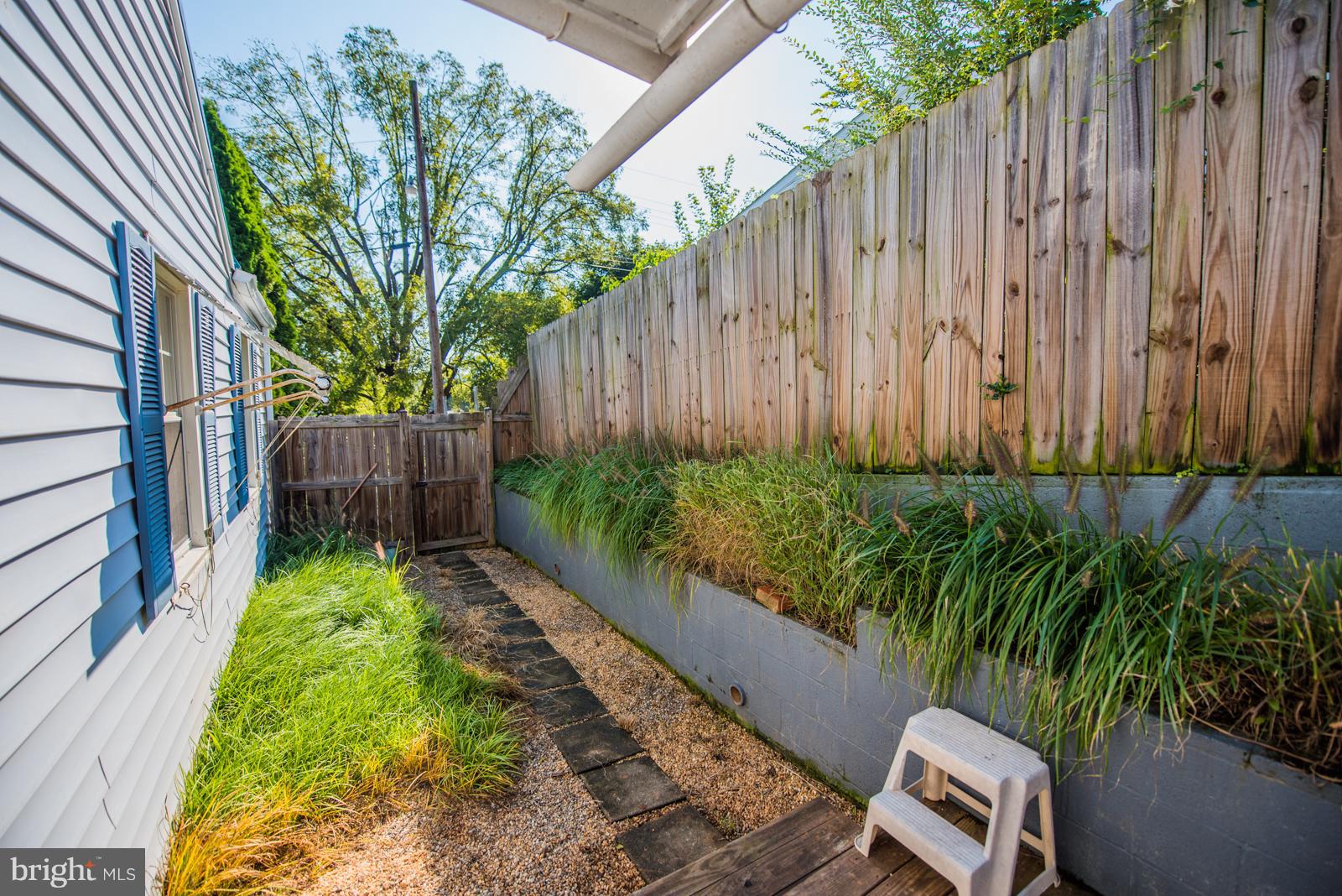 LEE HTS - Residential