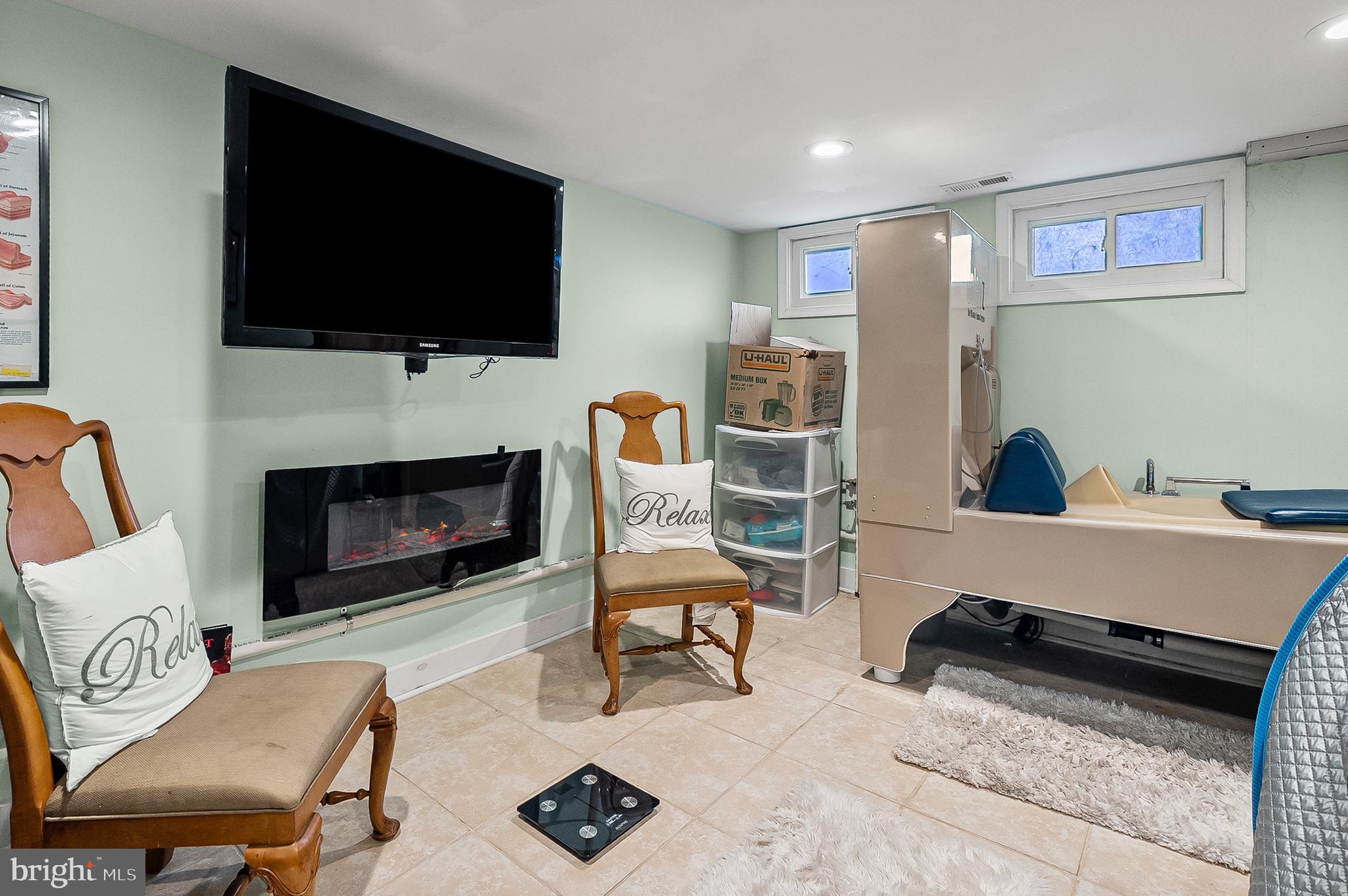 NORTHWOOD - Residential