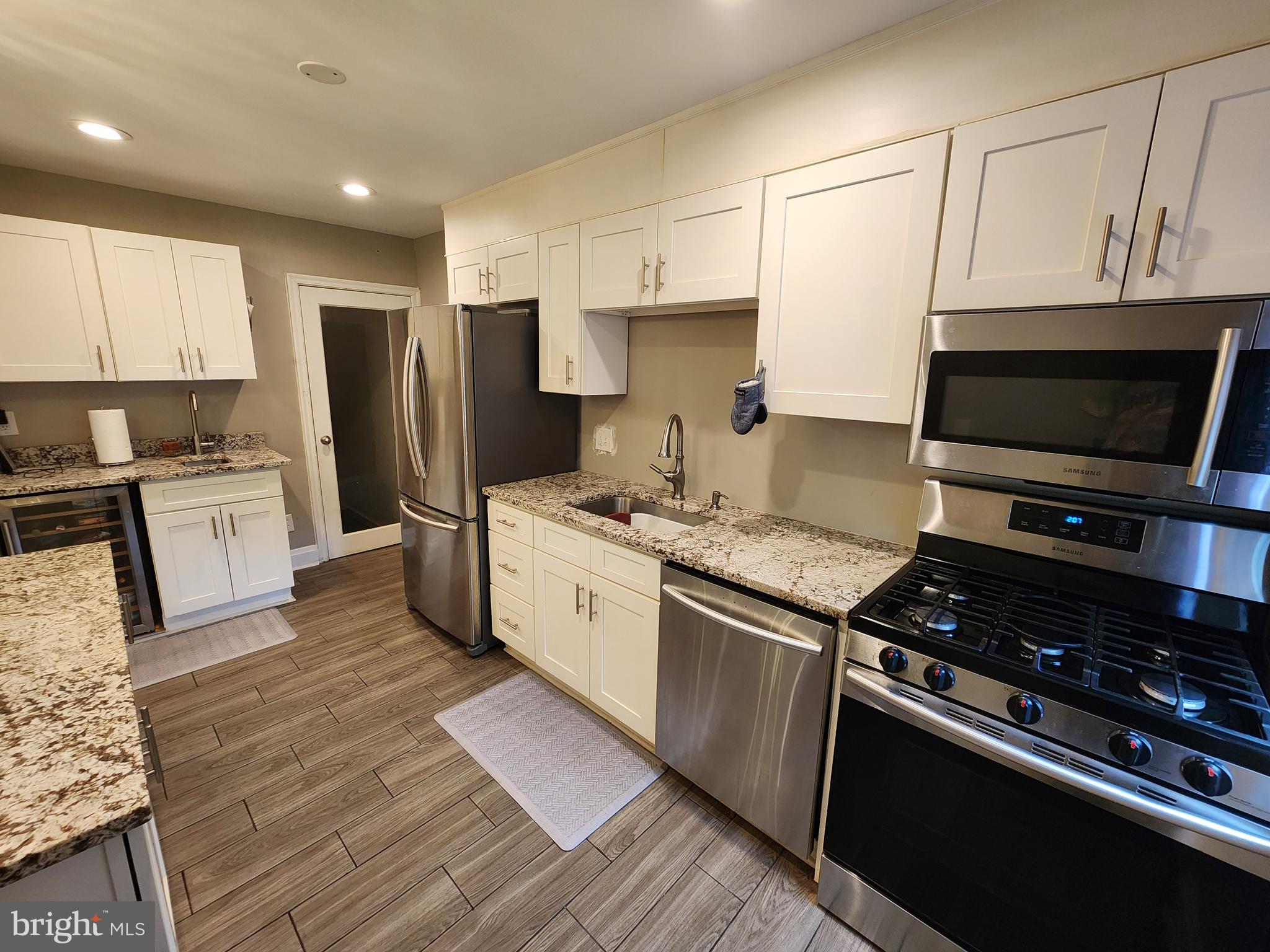 NORTHWOOD - Residential