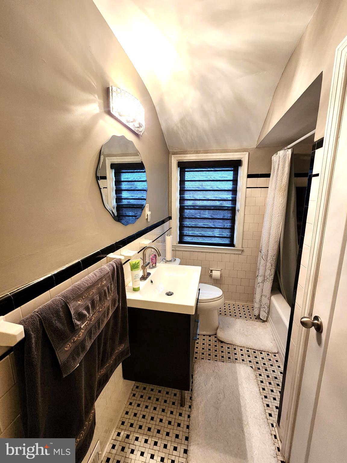 NORTHWOOD - Residential