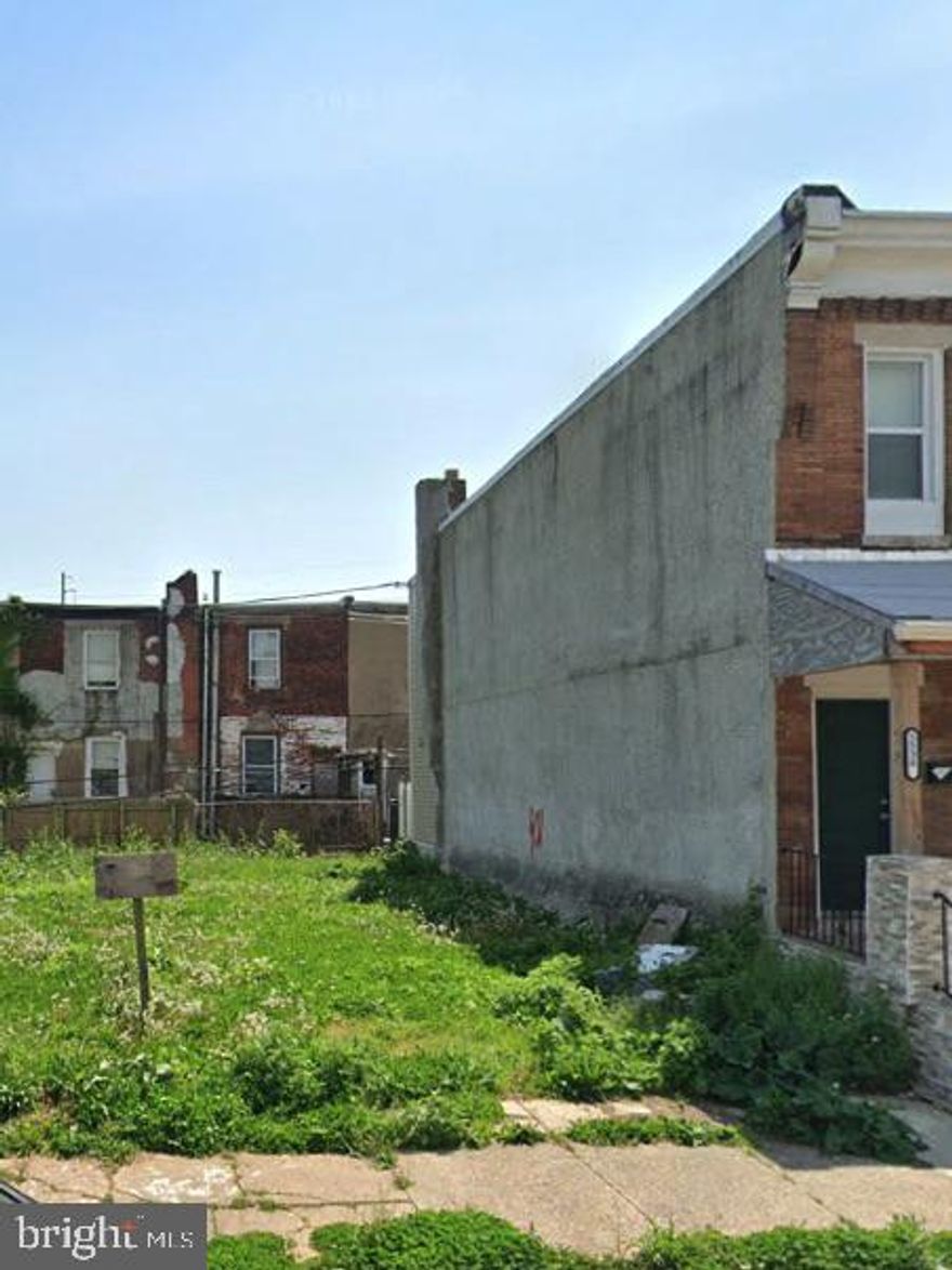 Vacant lot available in the Kingsessing section of Philadelphia. Great opportunity for investors or developers to build new construction in a growing neighborhood. Conveniently located near public transportation, parks, and local amenities.