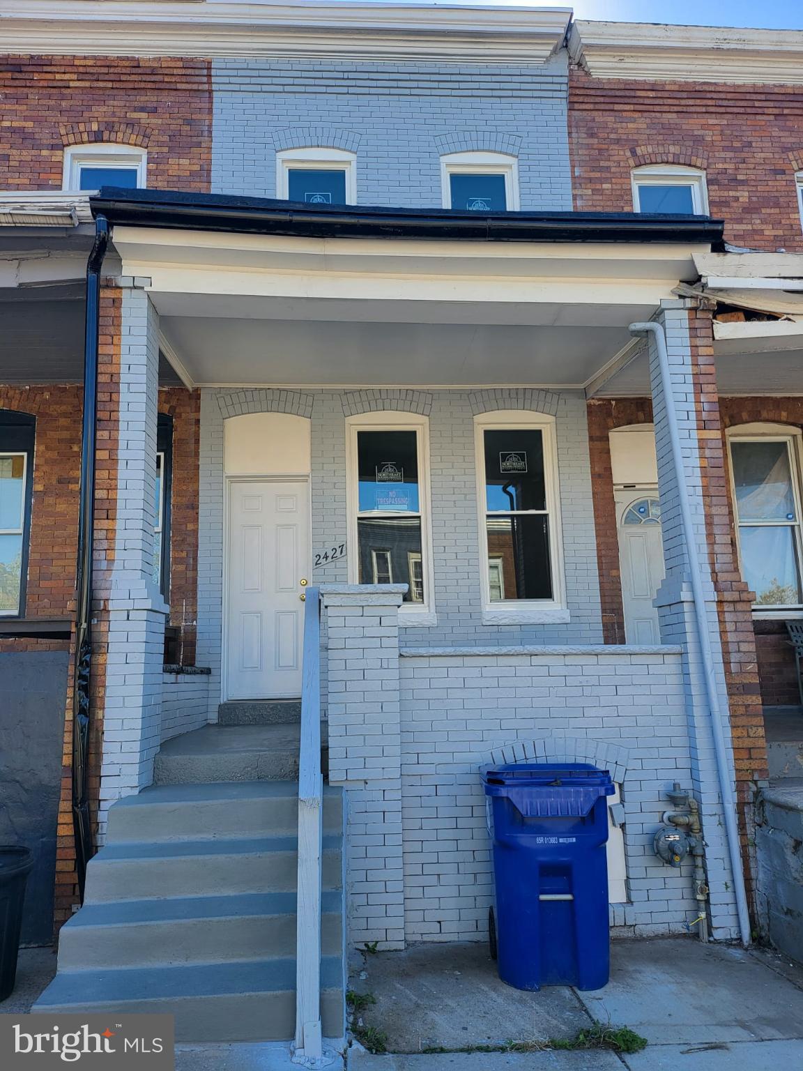 BROADWAY EAST - Residential Lease
