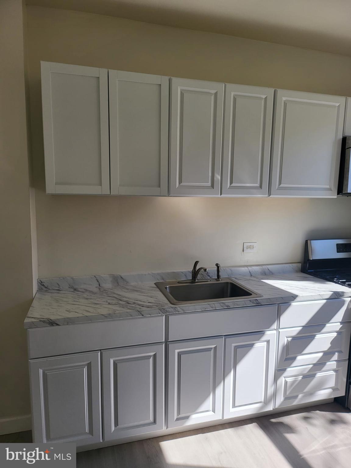 BROADWAY EAST - Residential Lease