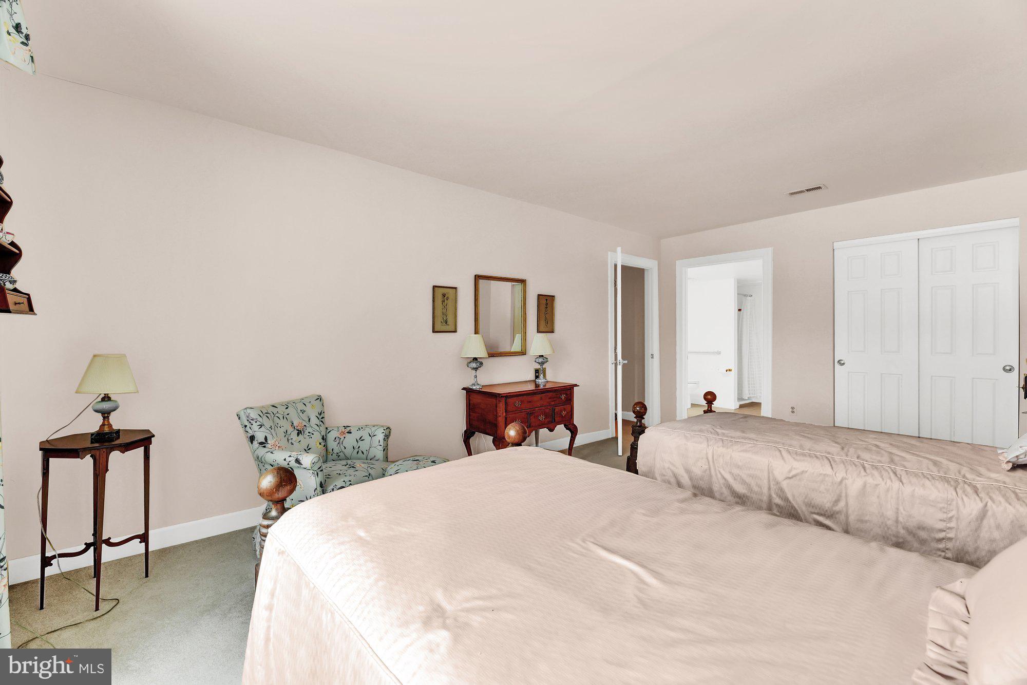 LUTHERVILLE - Residential