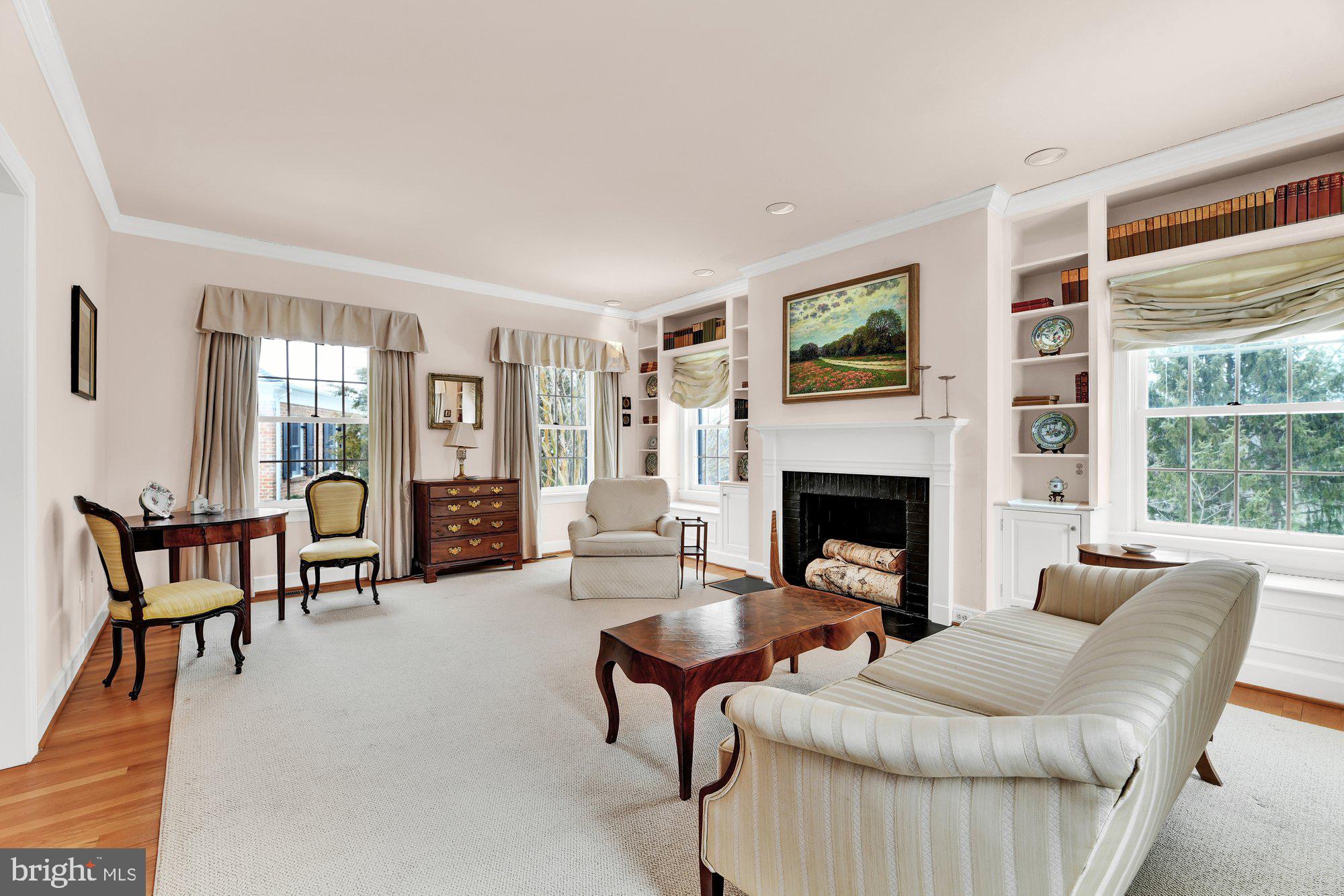 LUTHERVILLE - Residential