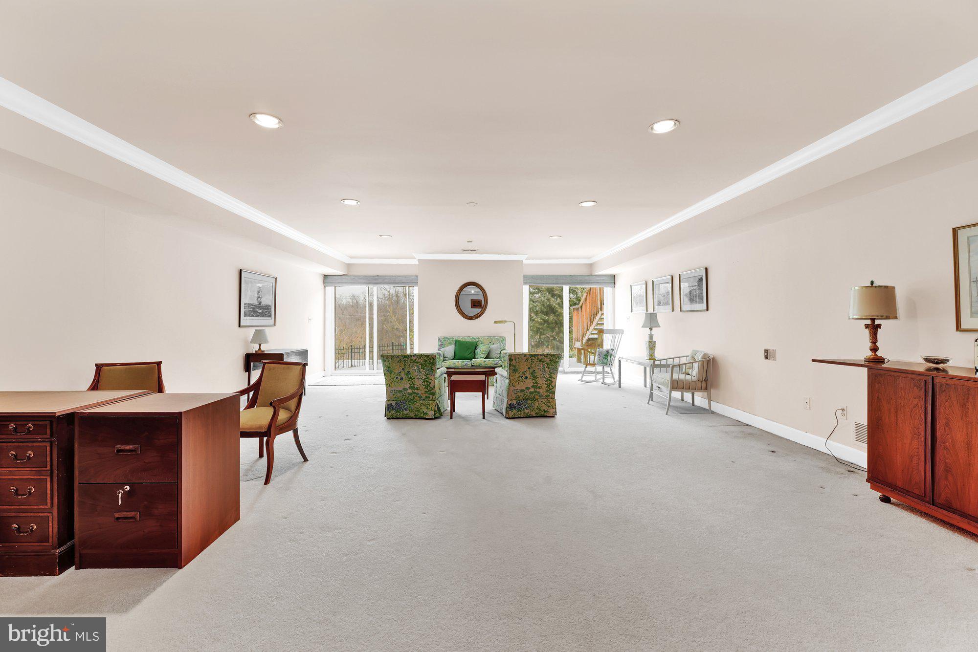 LUTHERVILLE - Residential