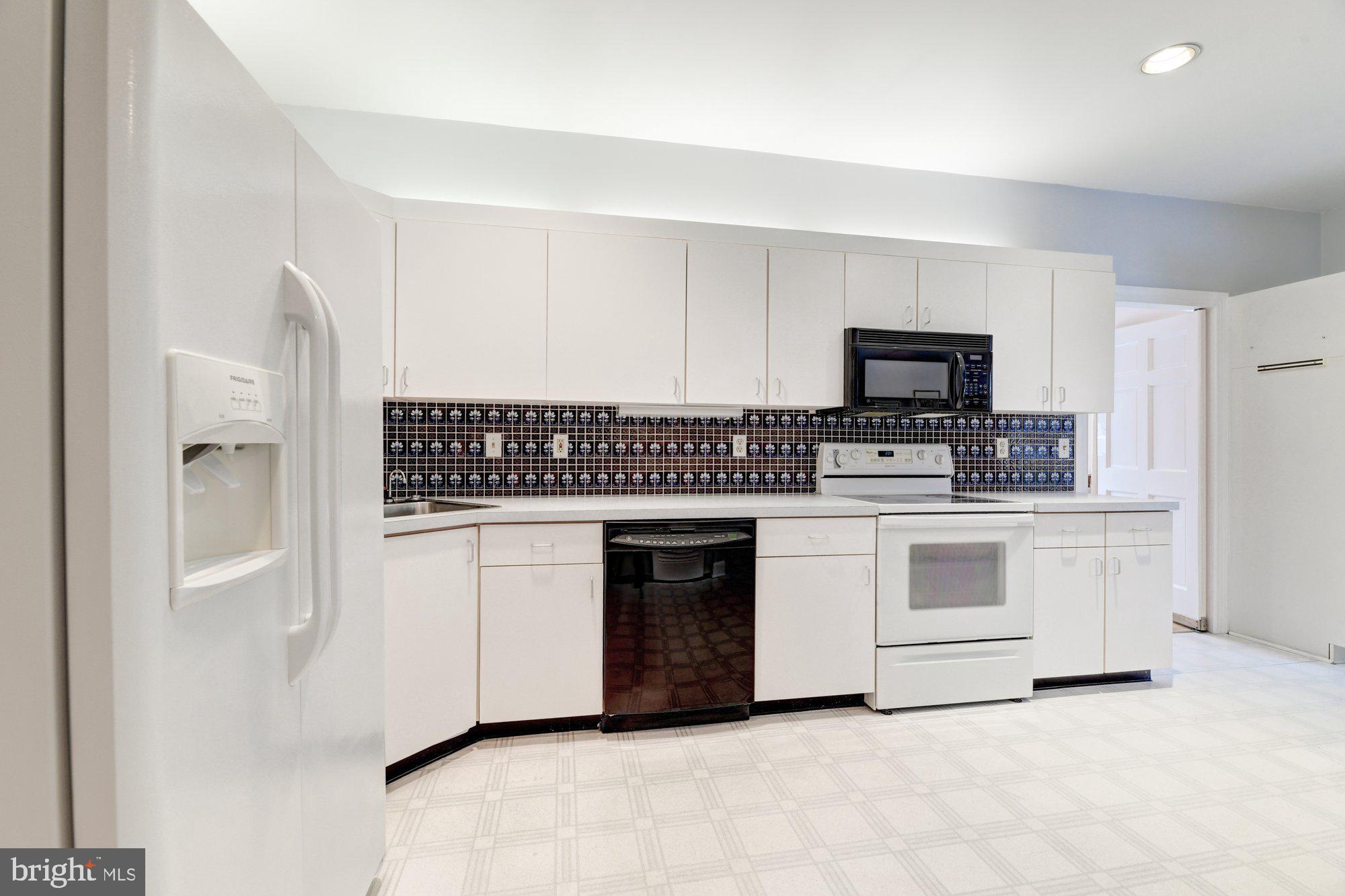 LUTHERVILLE - Residential