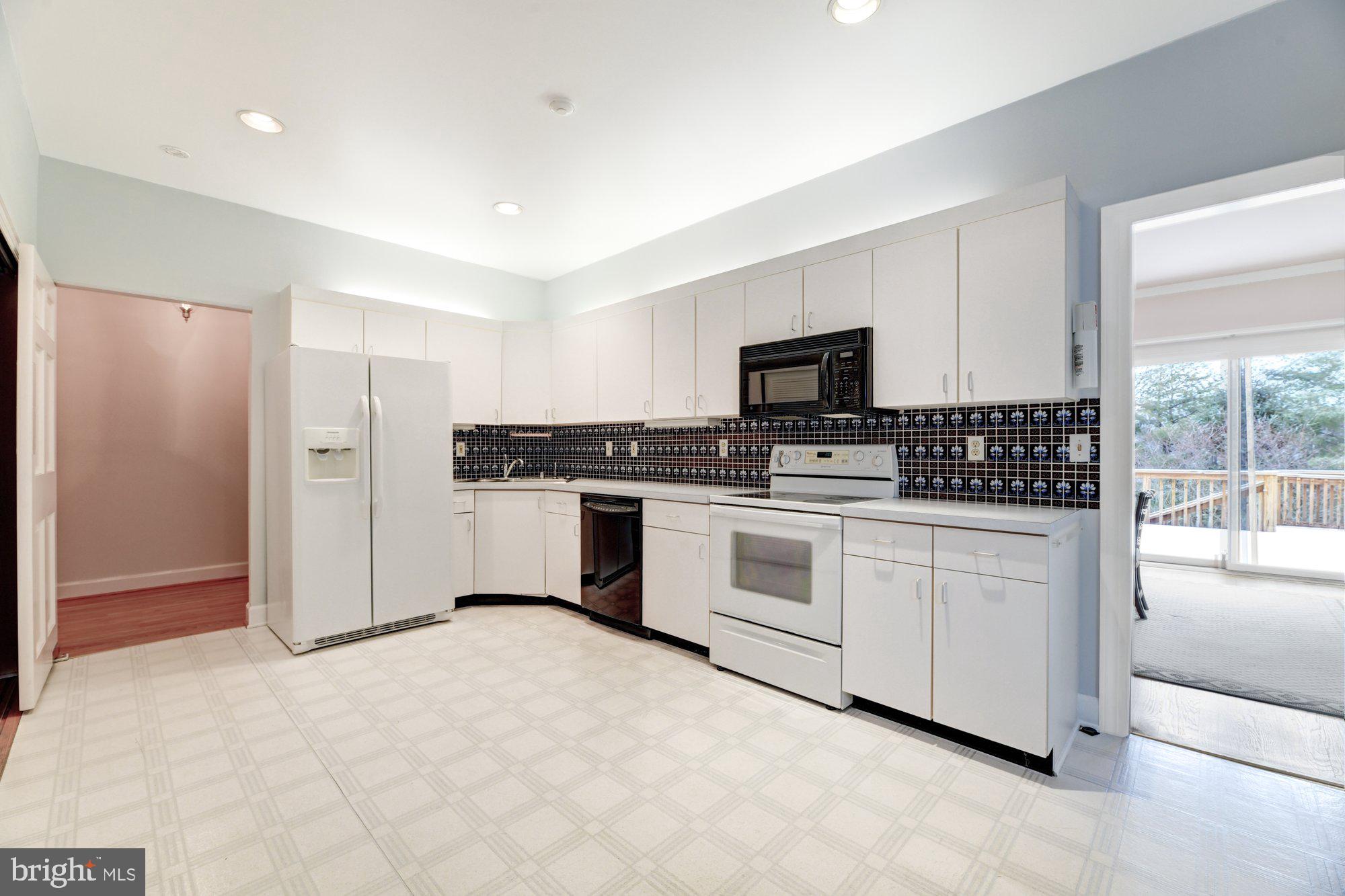 LUTHERVILLE - Residential