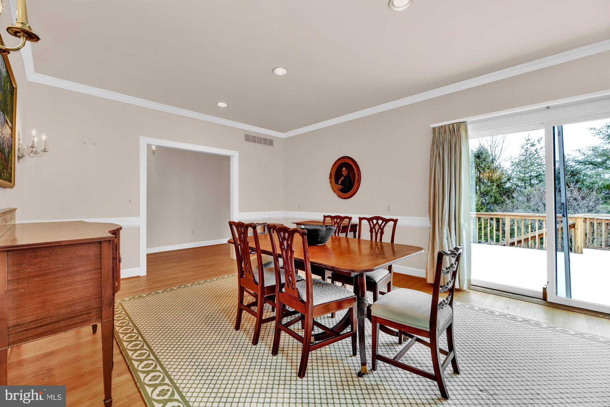 LUTHERVILLE - Residential