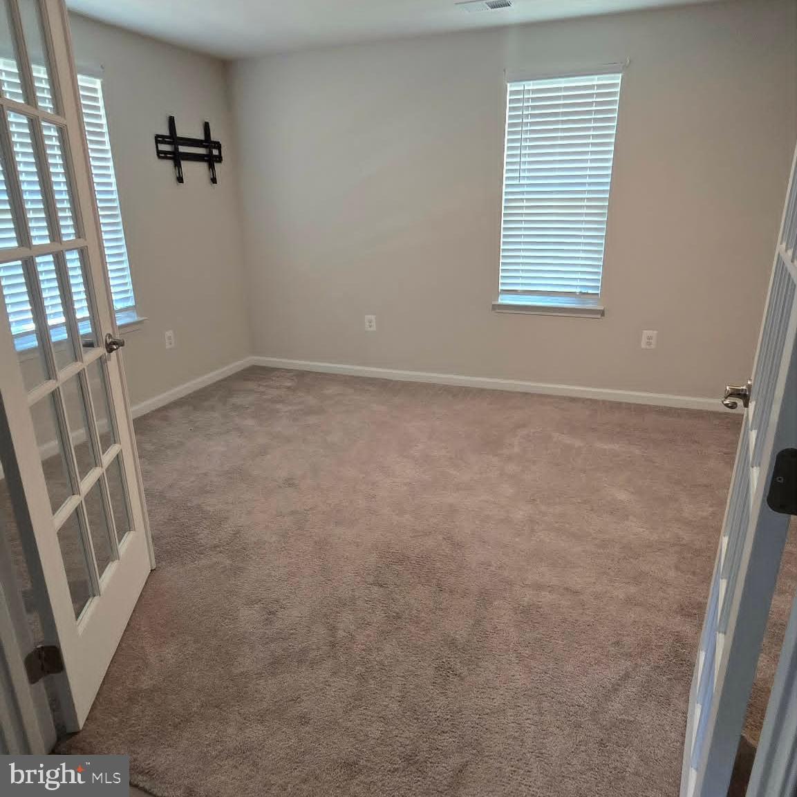 1118 DOVETAIL CIRCLE