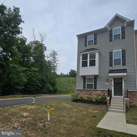 Townhouse For Sale - 1118 Dovetail Circle<br/> FREDERICKSBURG, VA 22401